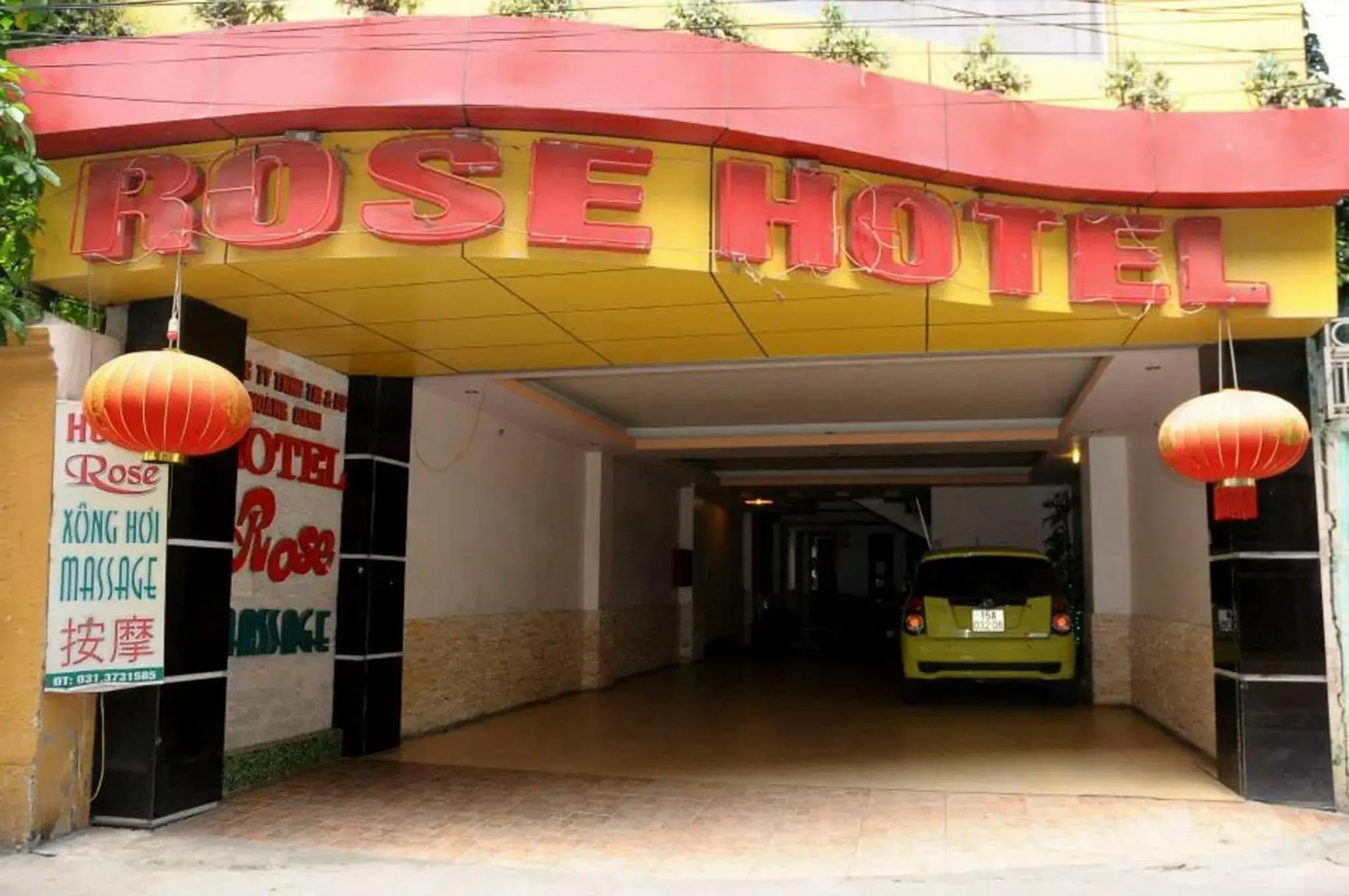 Facade/entrance in Rose Hotel