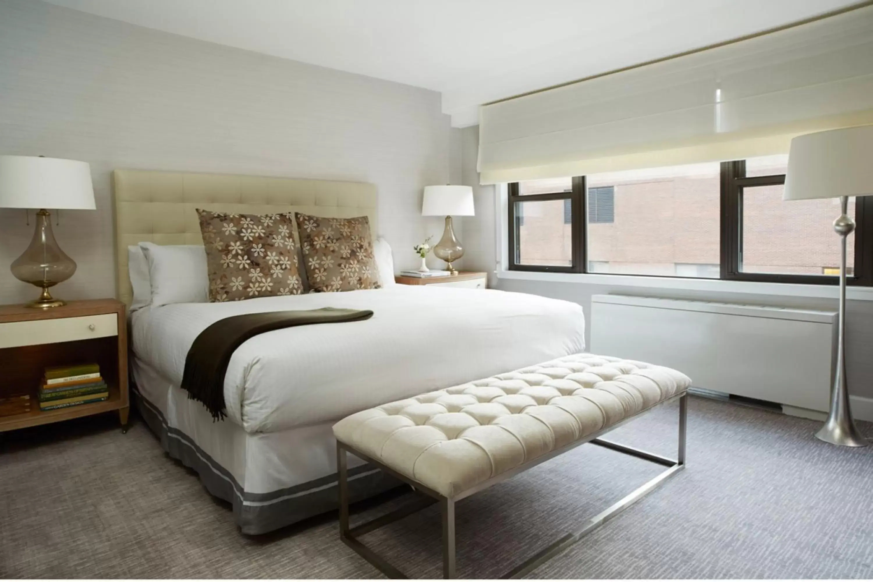 Bed in The Gardens Sonesta ES Suites New York