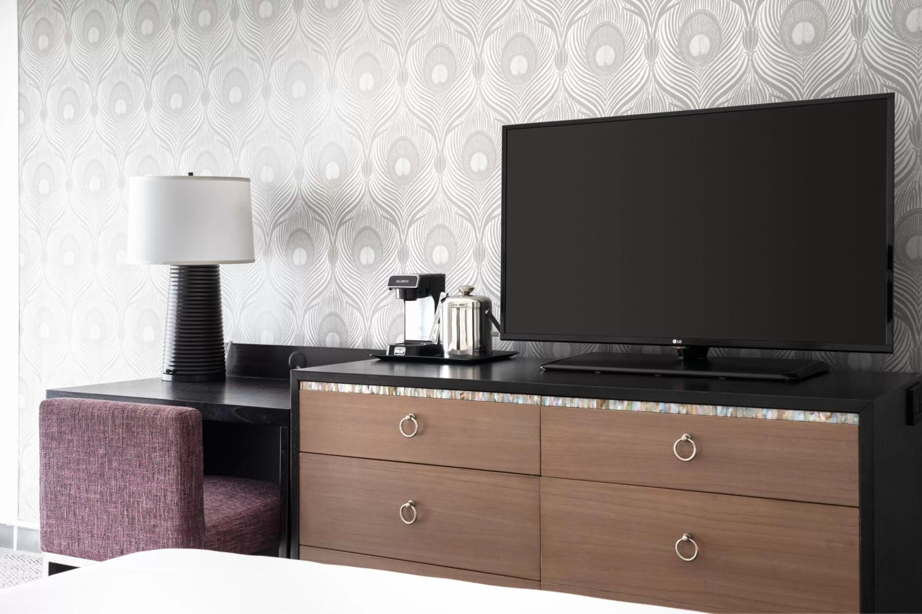 Photo of the whole room in Sheraton Princess Kaiulani Waikiki Beach