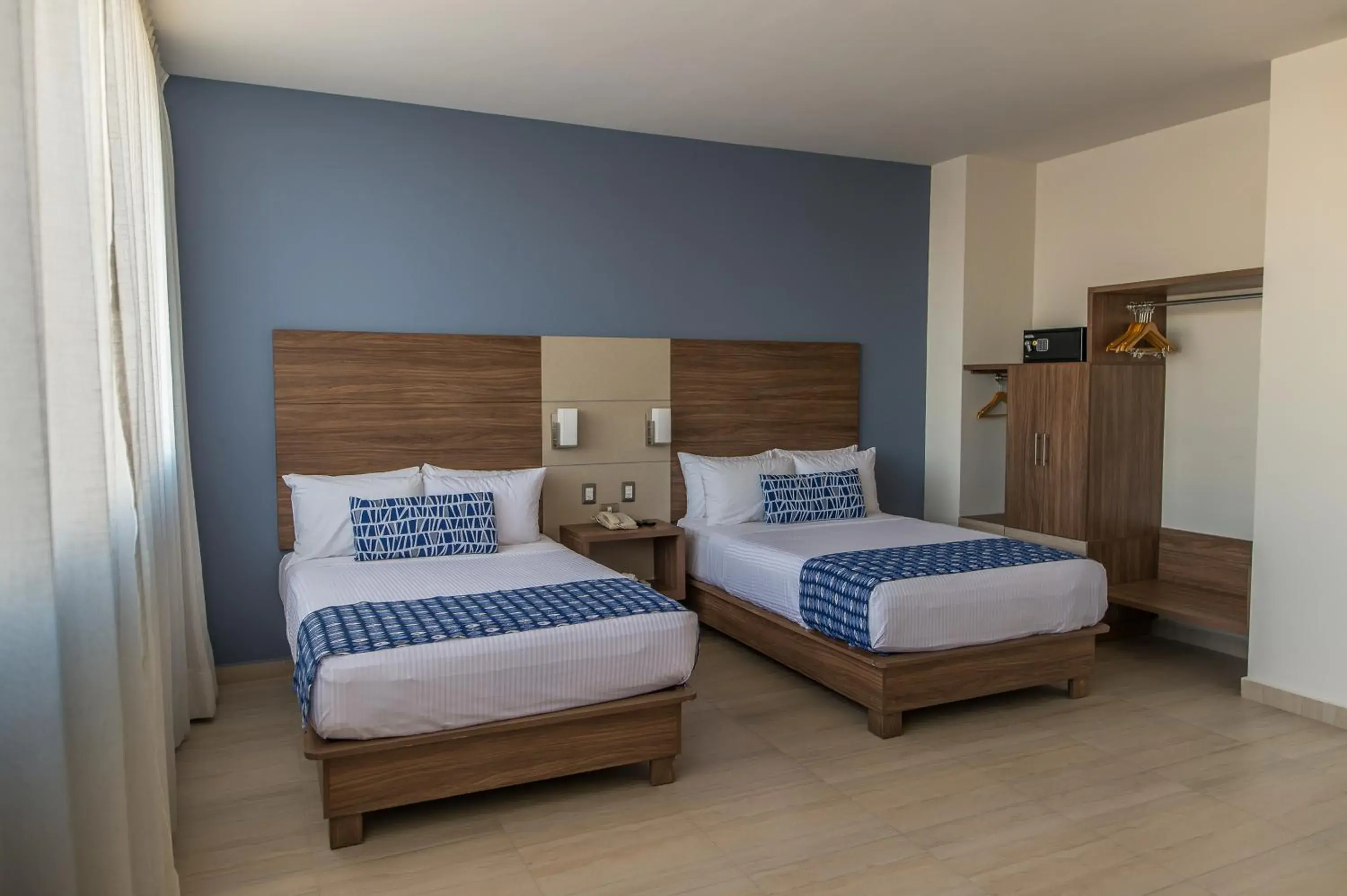 Photo of the whole room, Bed in Ocean View Beach Hotel Photo of the whole room, Bed in Ocean View Beach Hotel