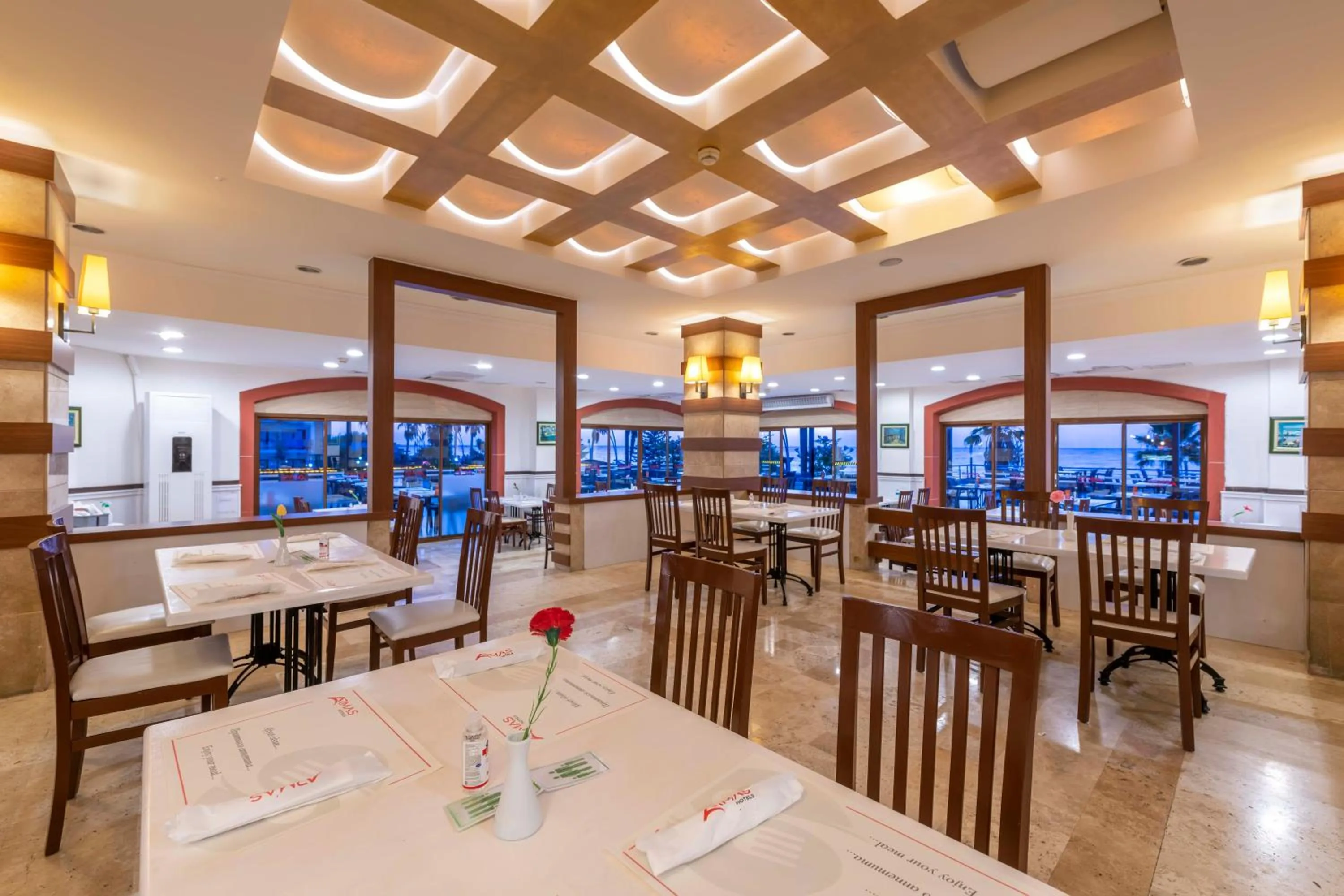 Restaurant/places to eat in Armas Labada