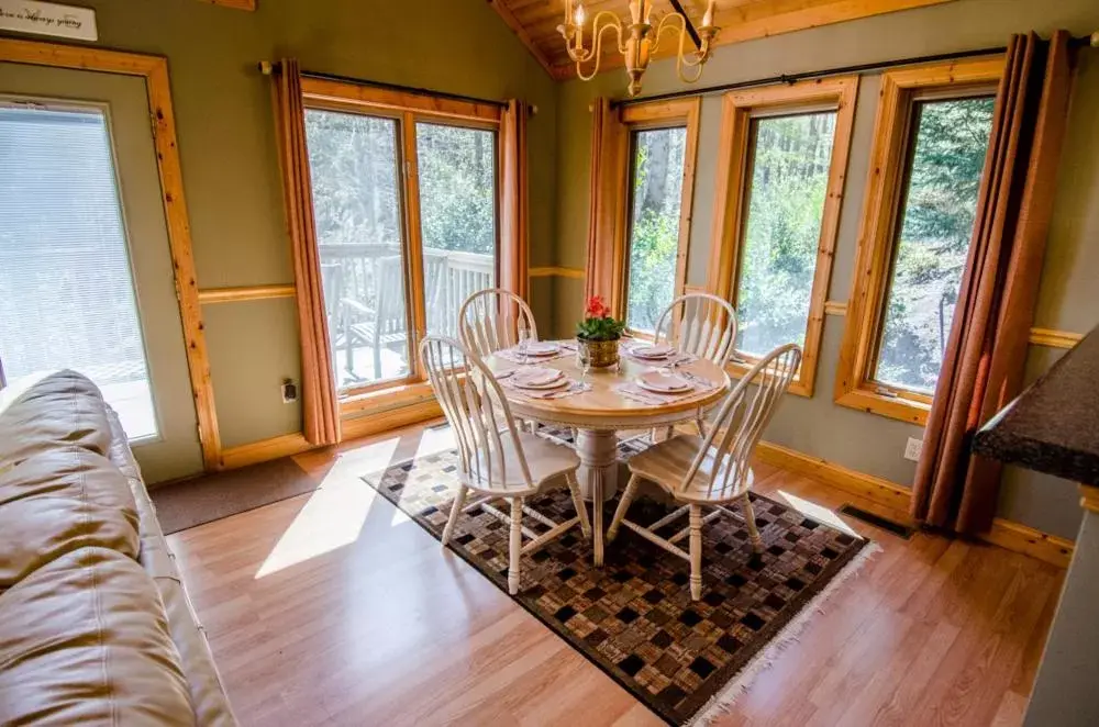 Dining Area in Asheville Cabins of Willow Winds