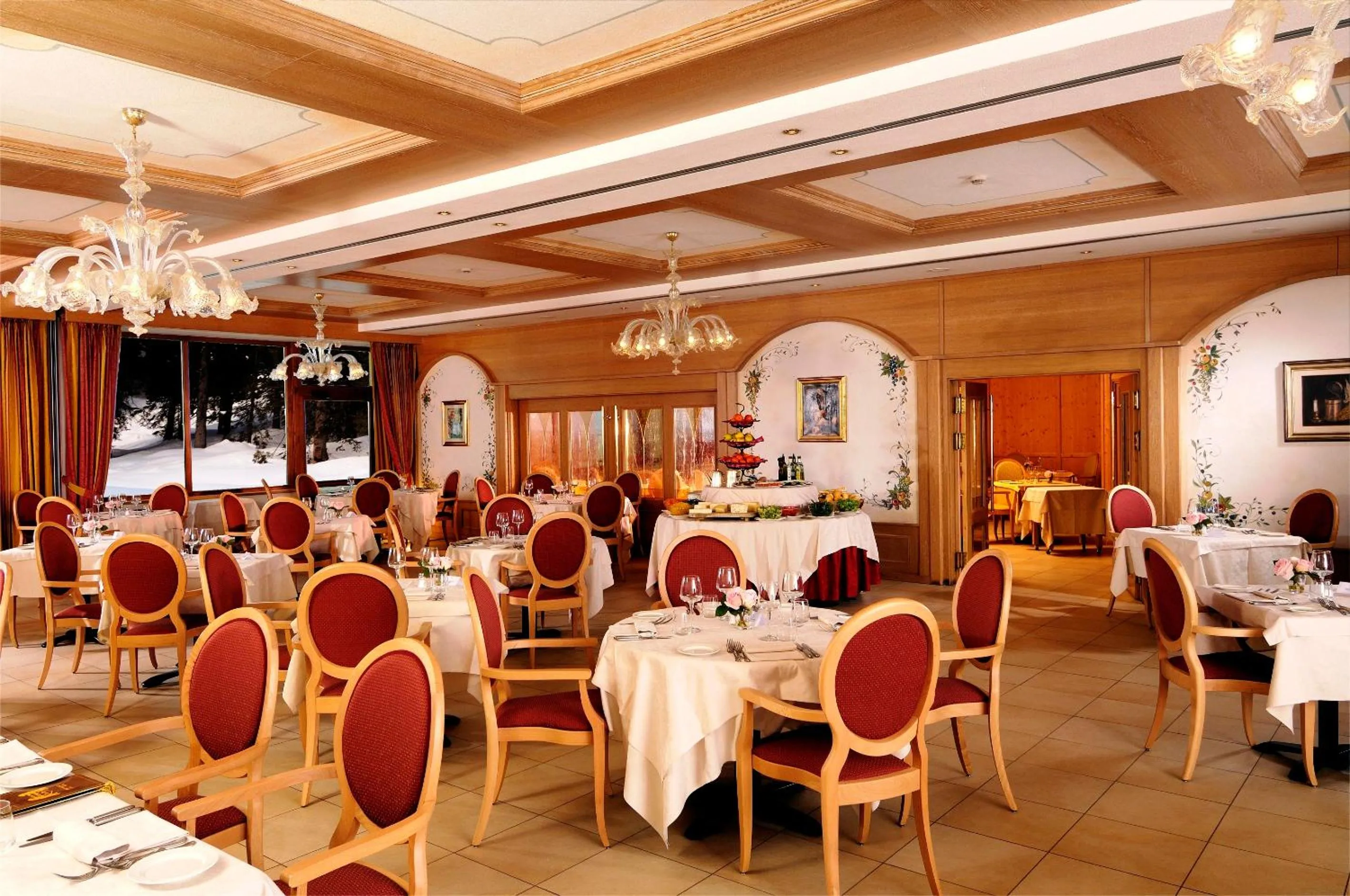Restaurant/places to eat in Carlo Magno Hotel Spa Resort