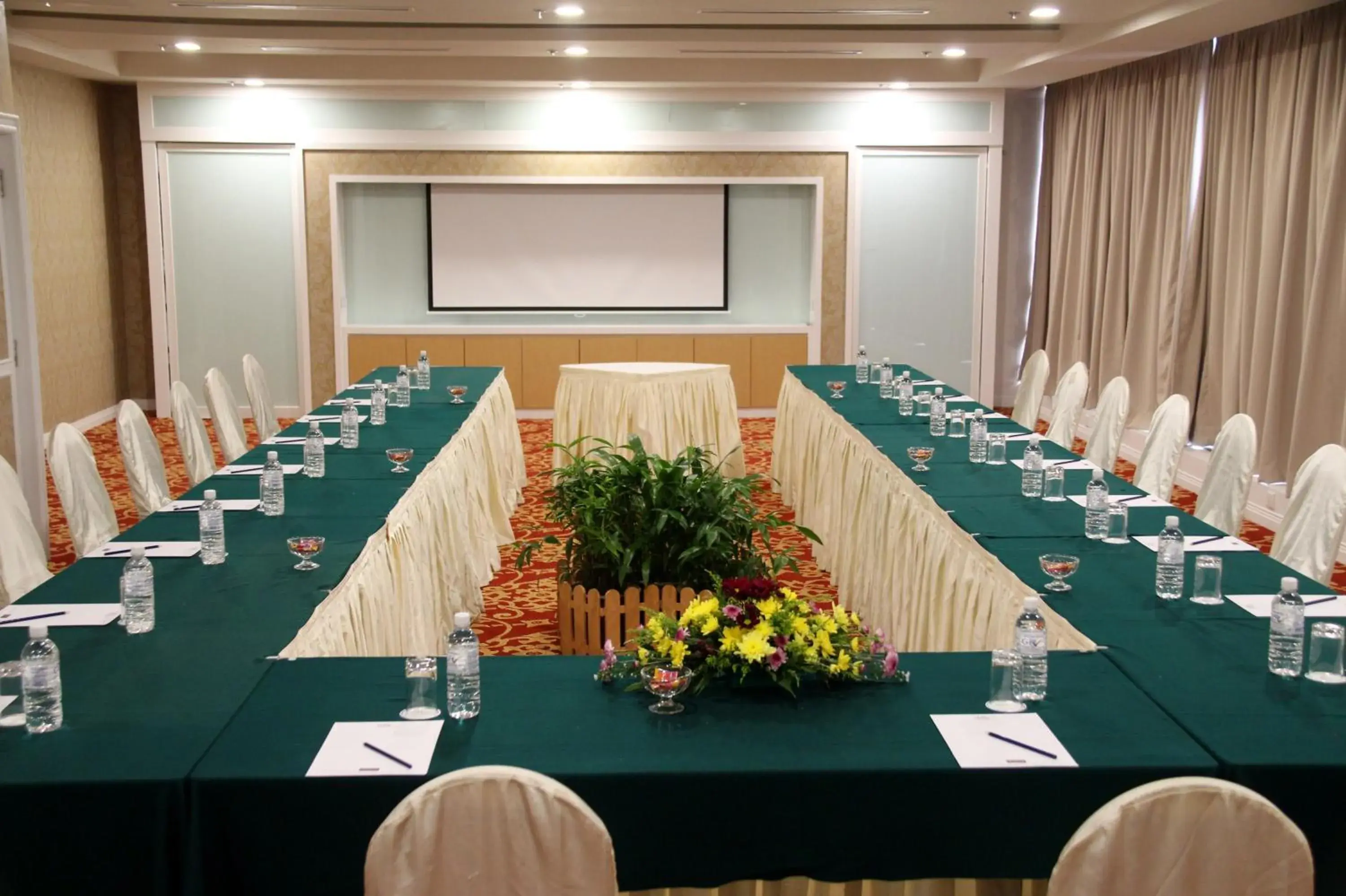 Meeting/conference room in Grand Riverview Hotel