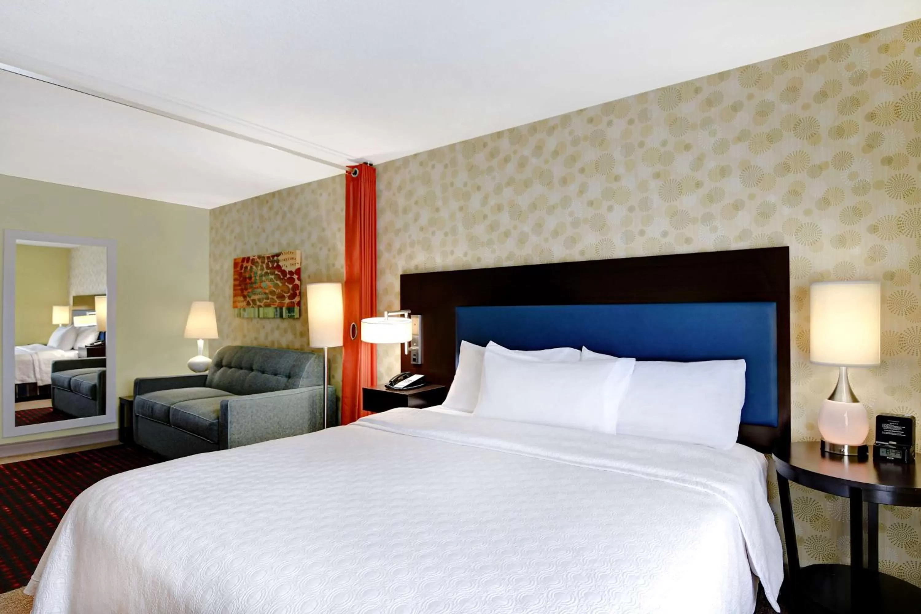 Living room, Bed in Home2Suites by Hilton Augusta