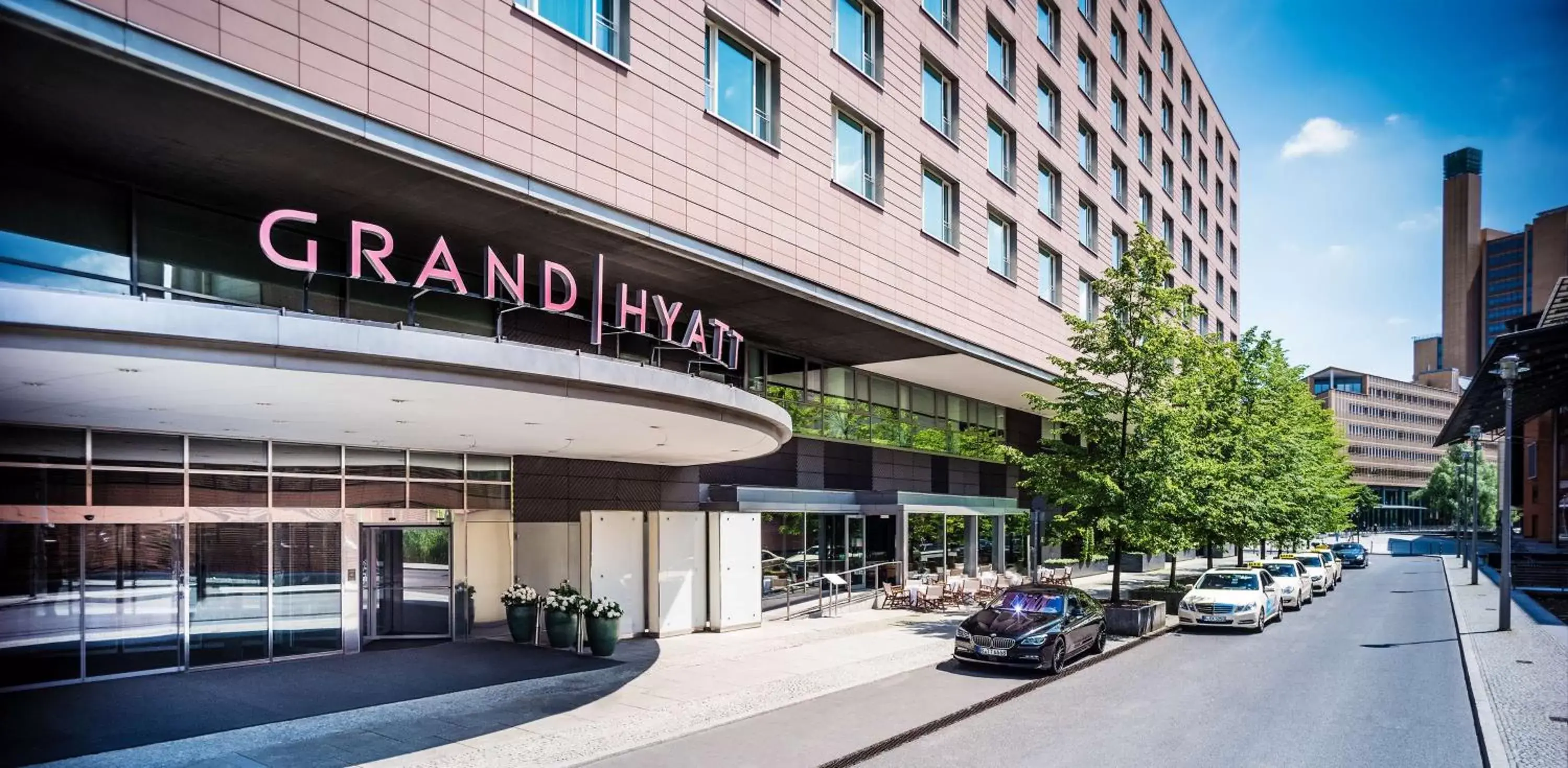 Property building in Grand Hyatt Berlin