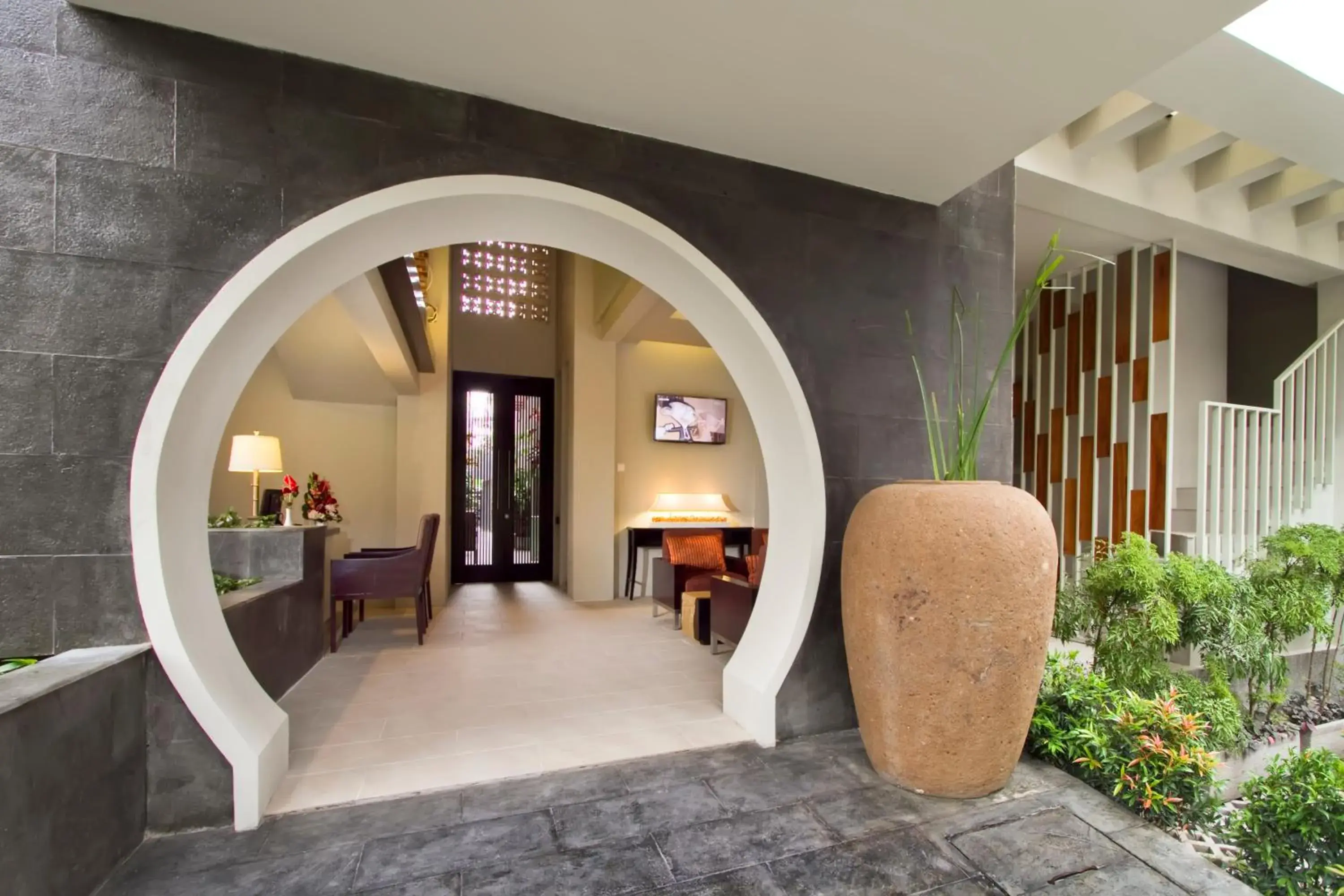 Facade/entrance, Lobby/Reception in 18 Suite Villa Loft at Kuta