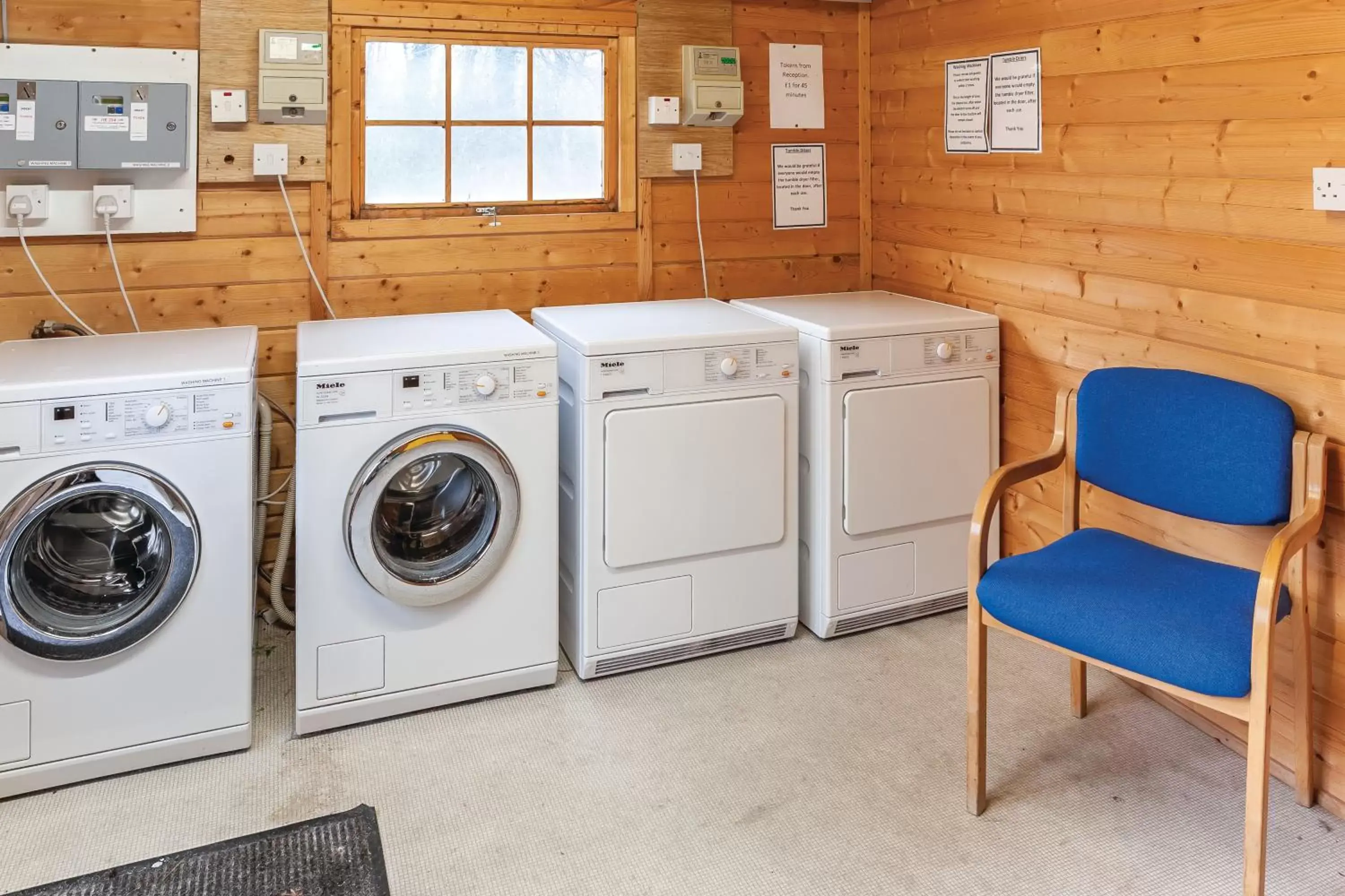 laundry, Kitchen/Kitchenette in Pine Lake Resort