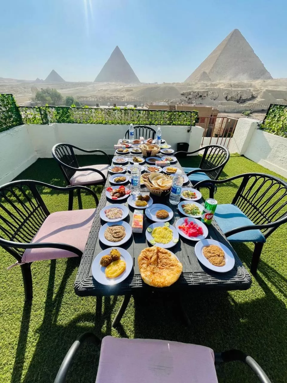 Restaurant/places to eat in Solima Pyramids View