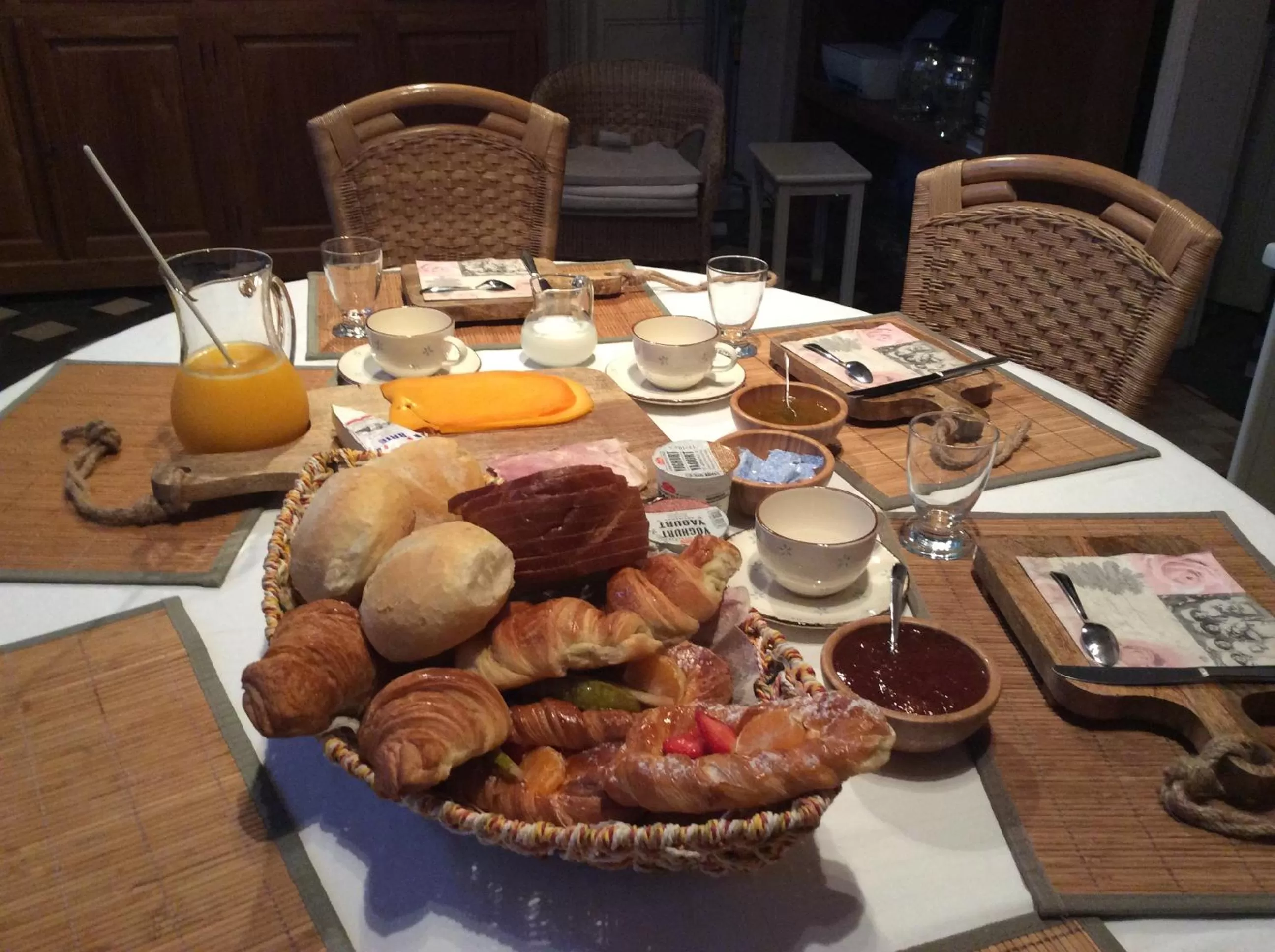 Breakfast in Beaux Temps b&b