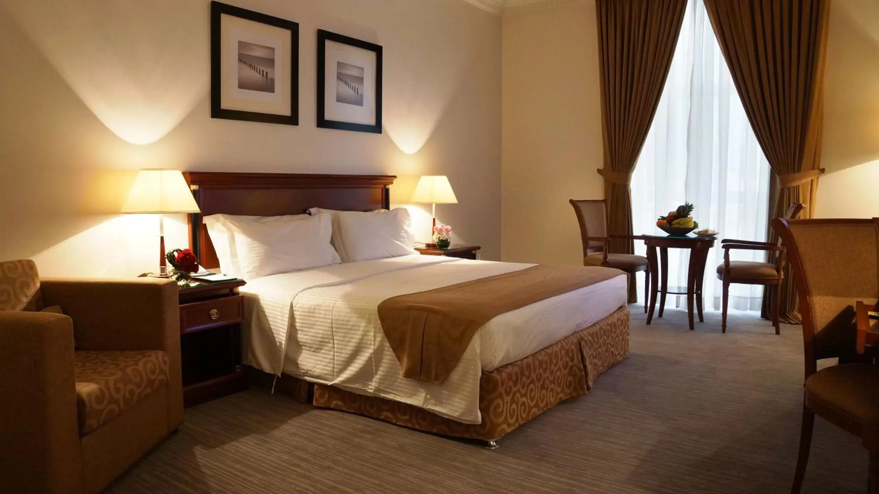 Bed in Executives Hotel - Olaya