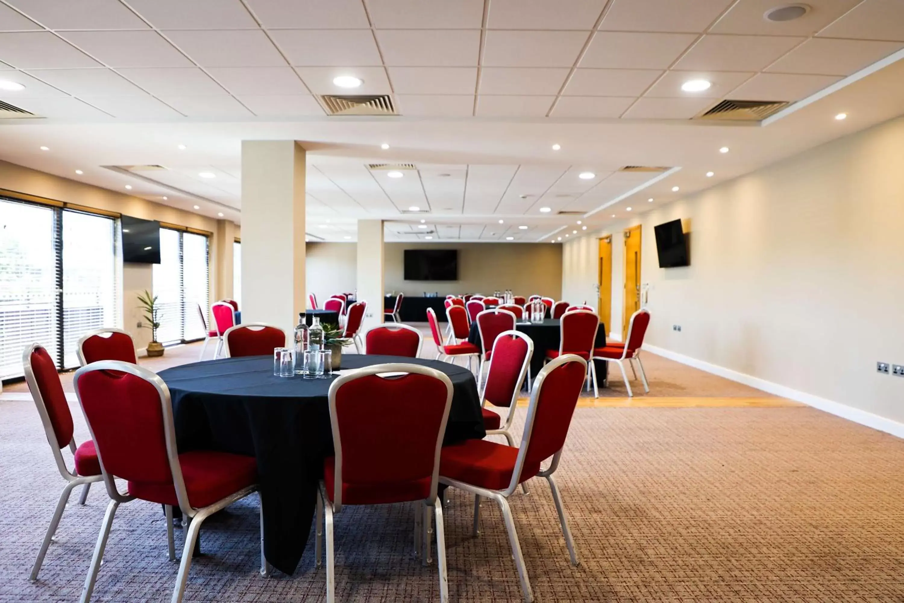 Meeting/conference room in DoubleTree By Hilton Milton Keynes