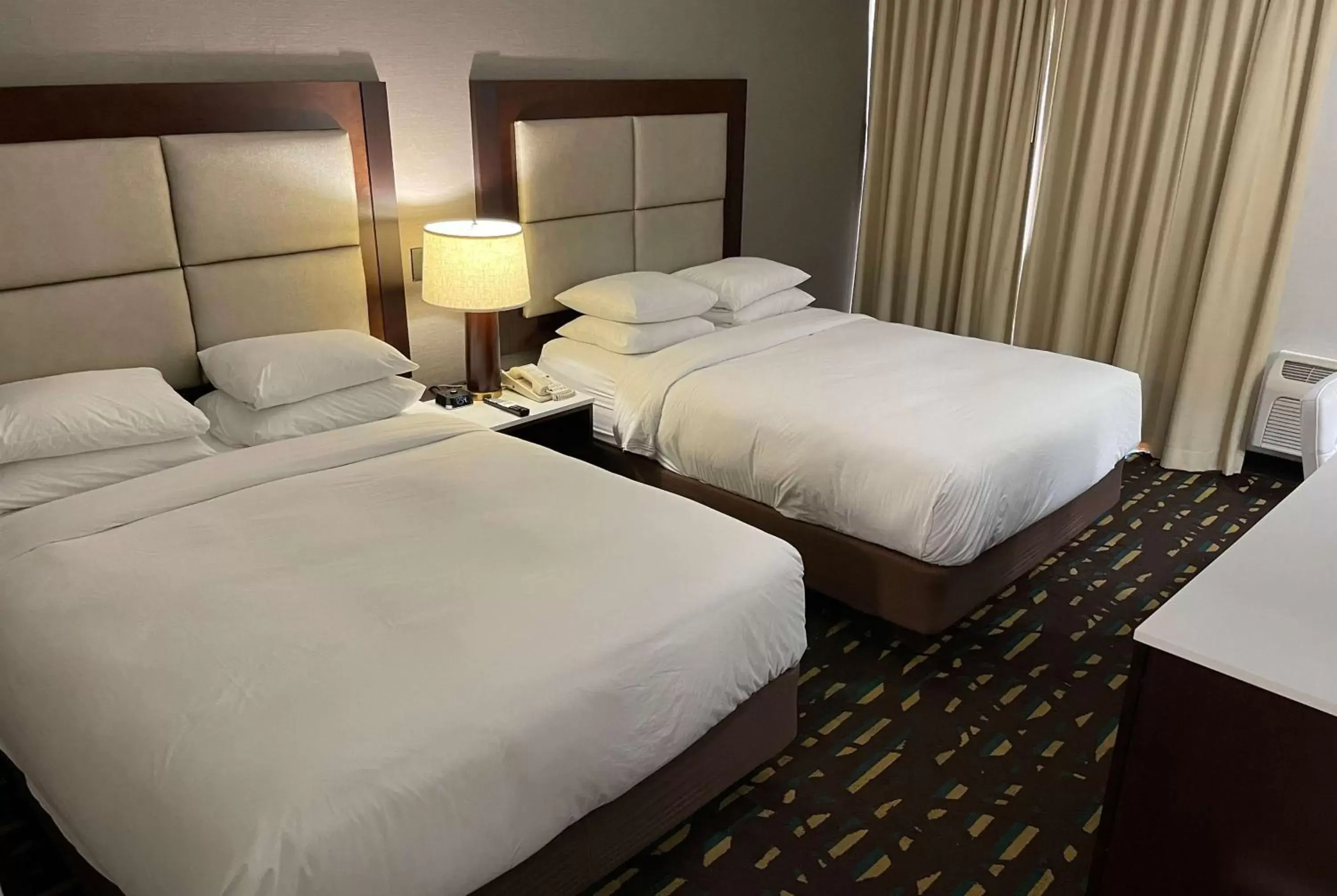 Photo of the whole room, Bed in Wyndham Chicago O'Hare