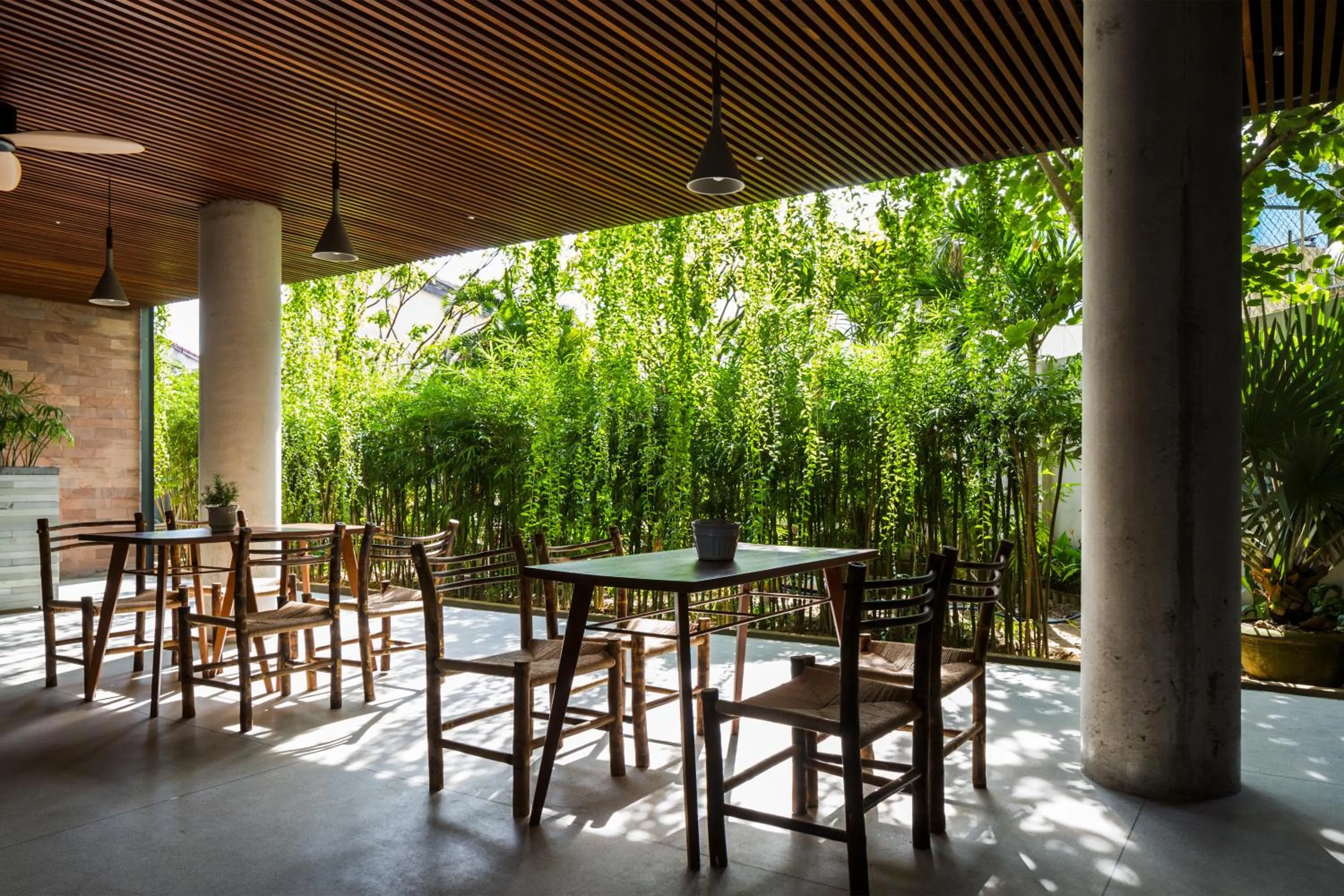 Restaurant/places to eat in Mulberry Collection Silk Eco