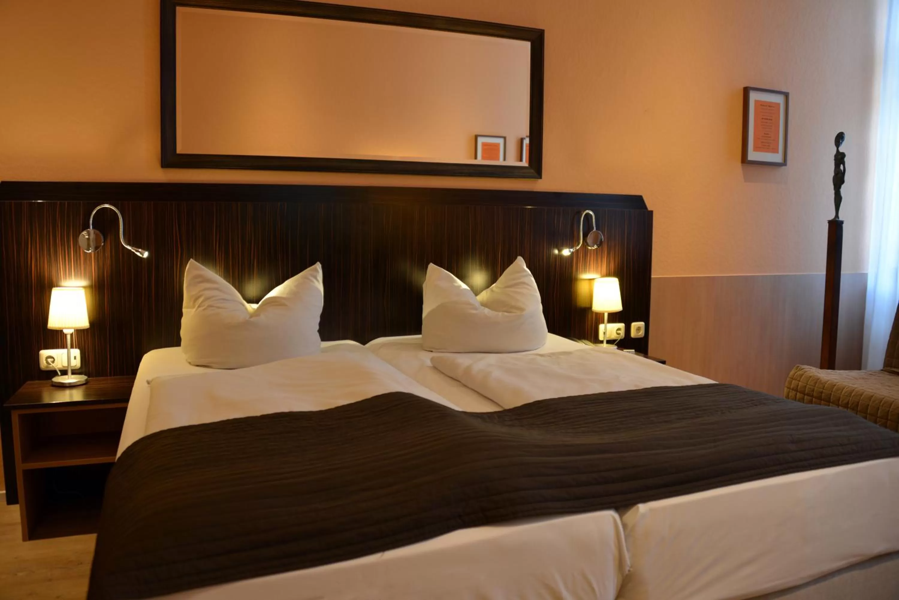 Photo of the whole room, Bed in Arthotel Munich