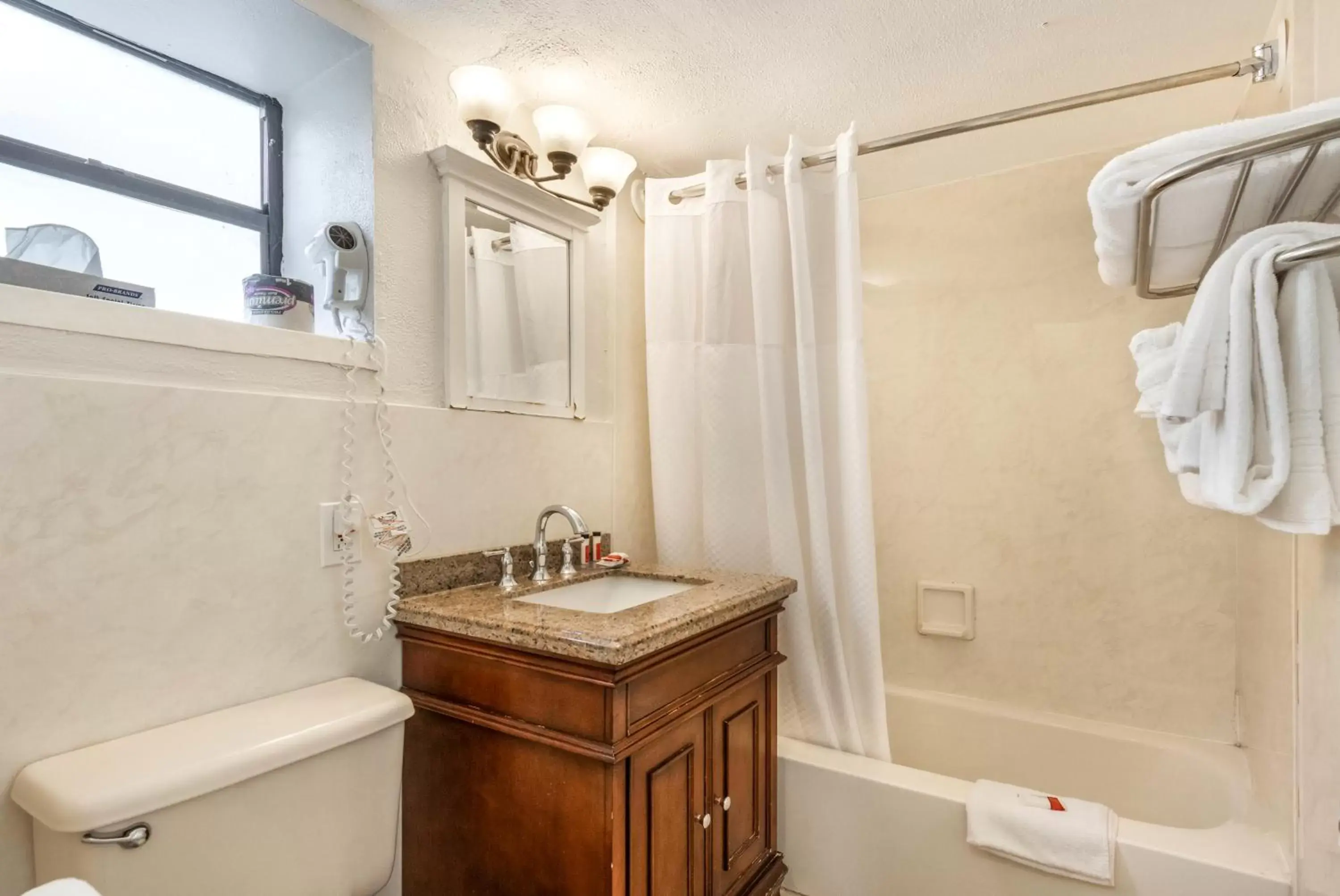 Bathroom in Ocean Reef Hotel