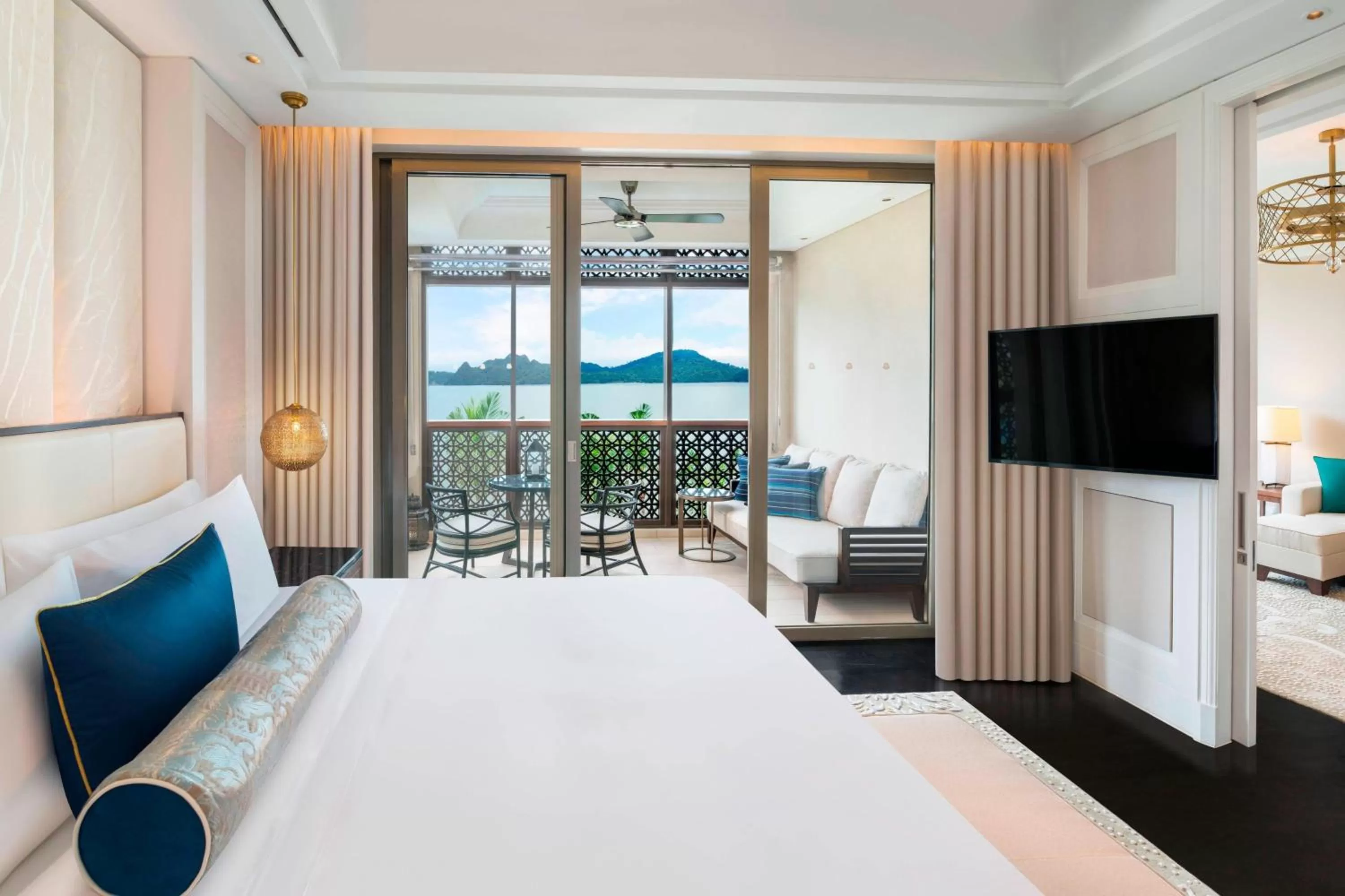 Bedroom, Bed in The St. Regis Langkawi