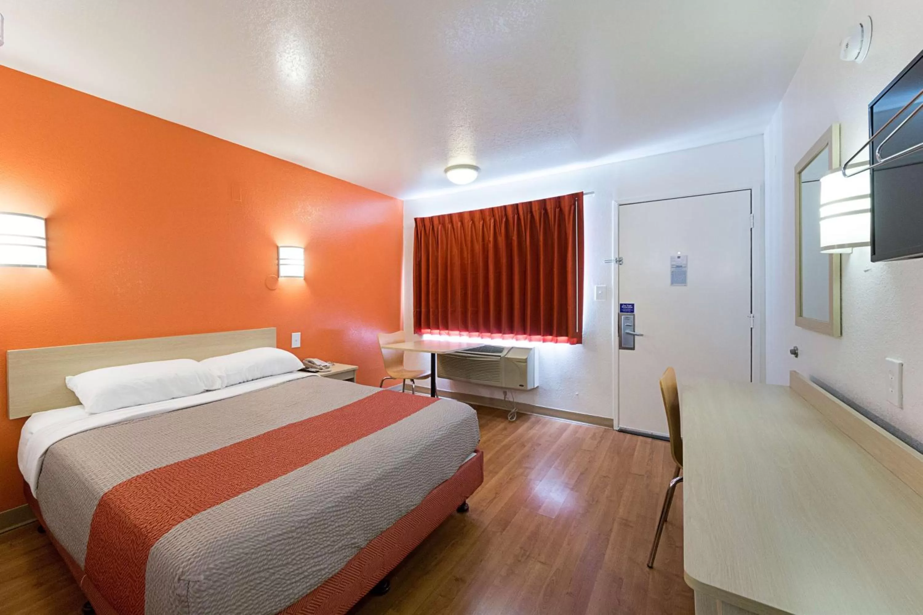 Bedroom, Bed in Motel 6-Mcallen, TX