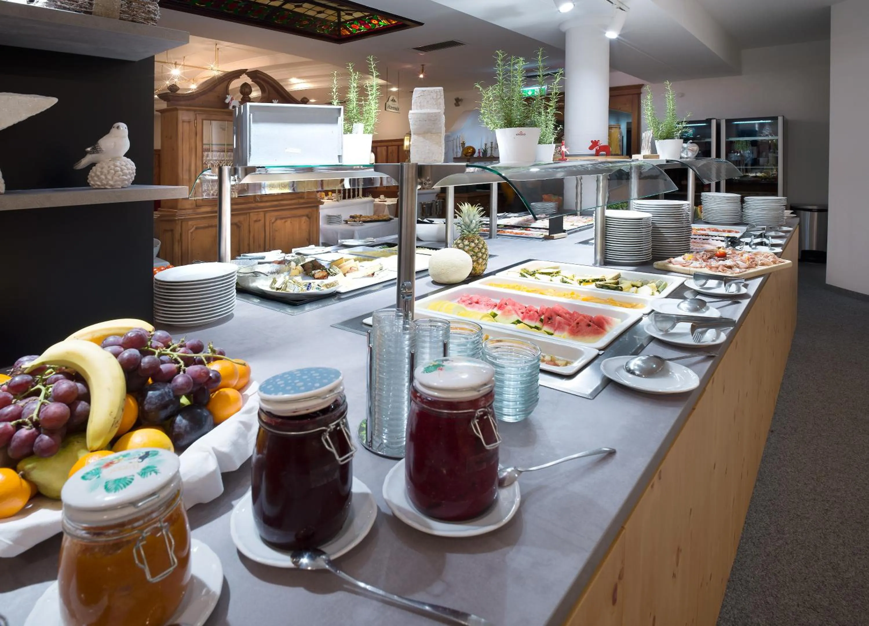 Breakfast in JUFA Alpenhotel Saalbach