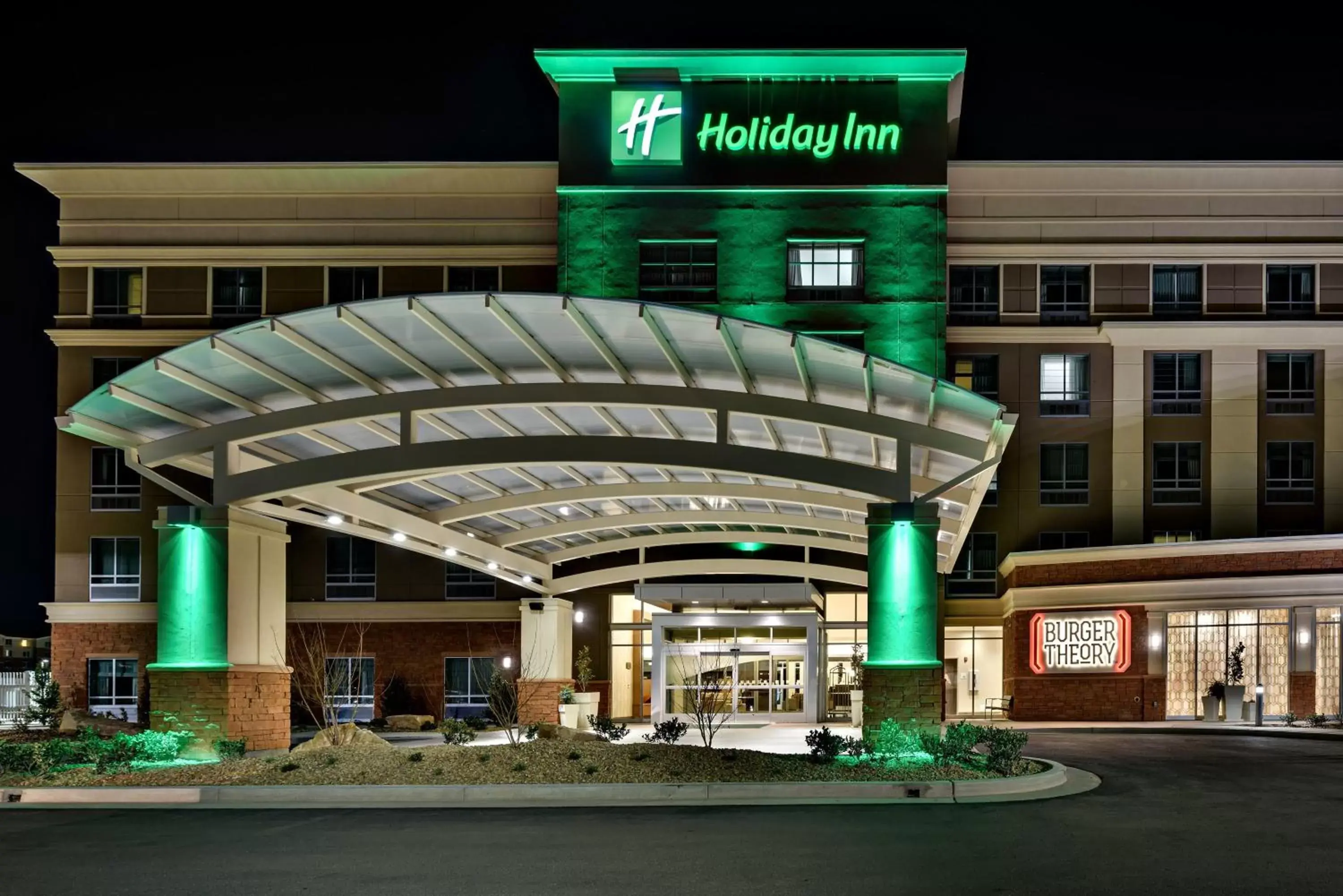 Property Building in Holiday Inn St. George Convention Center, an IHG Hotel