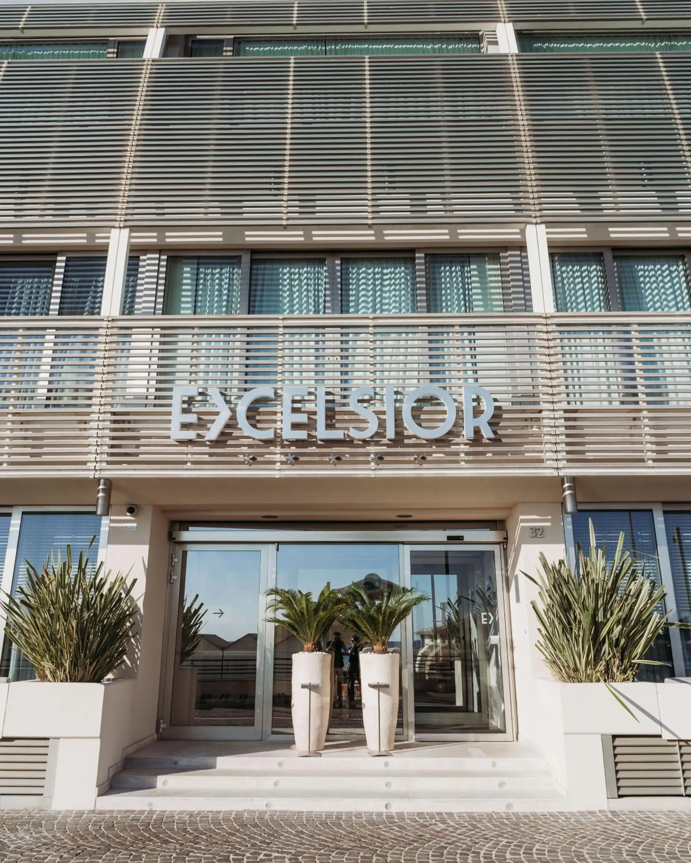 Facade/entrance, Property Building in Hotel Excelsior