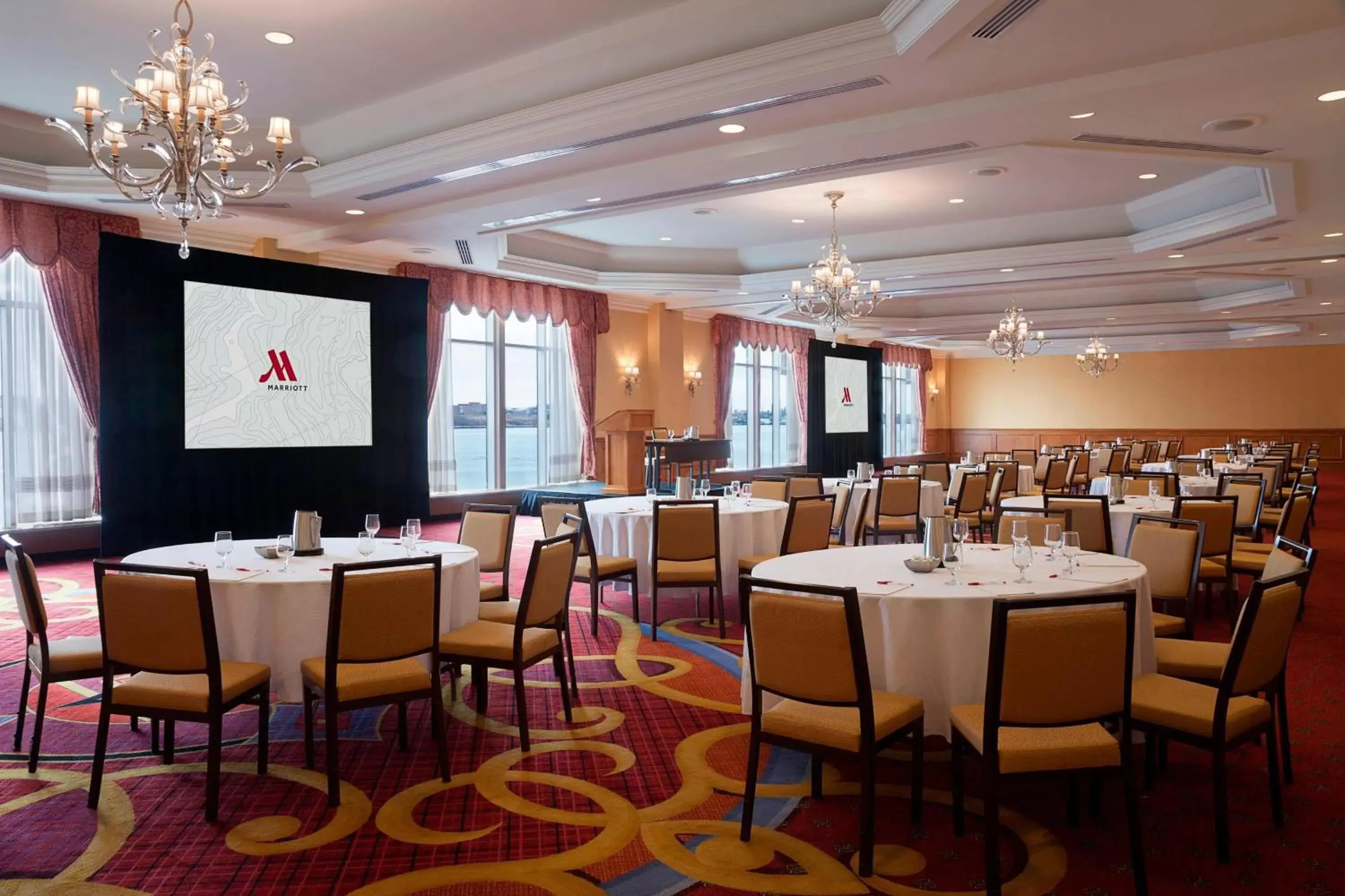 Meeting/conference room, Restaurant/Places to Eat in Halifax Marriott Harbourfront Hotel