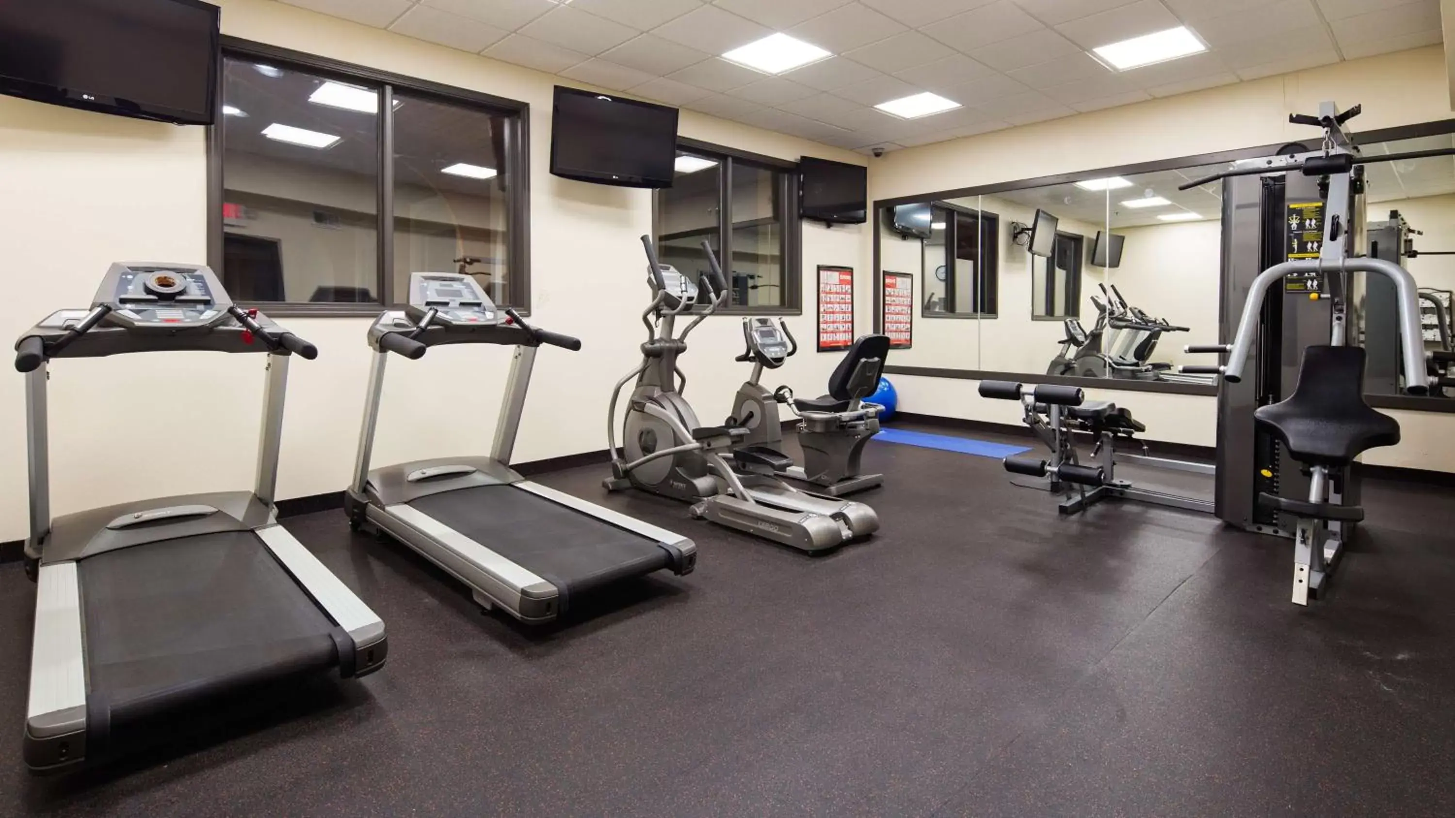 Activities, Fitness Center/Facilities in Best Western Lapeer Inn