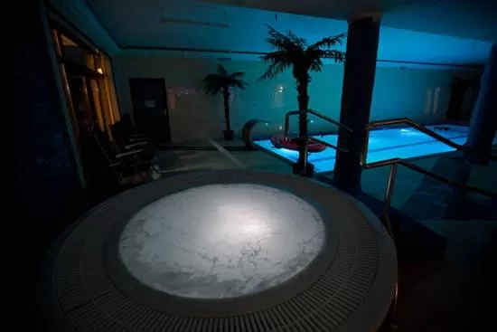 Hot Tub in Hotel Dobosz