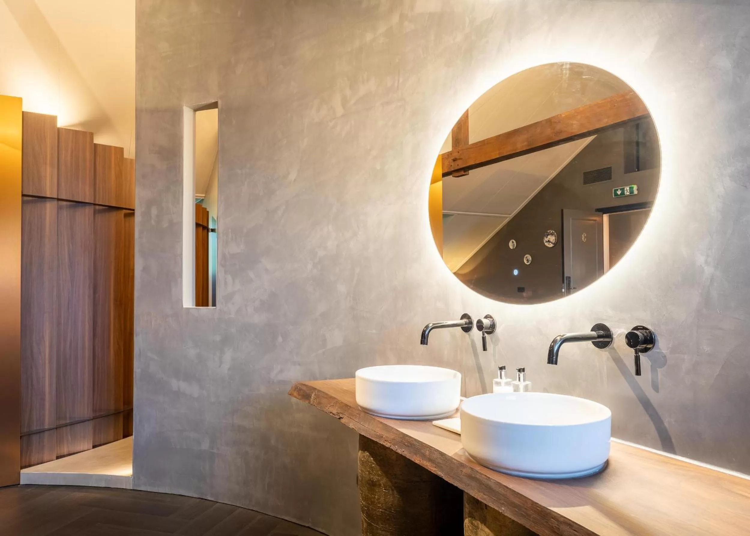 Shower in Heuvelsuites