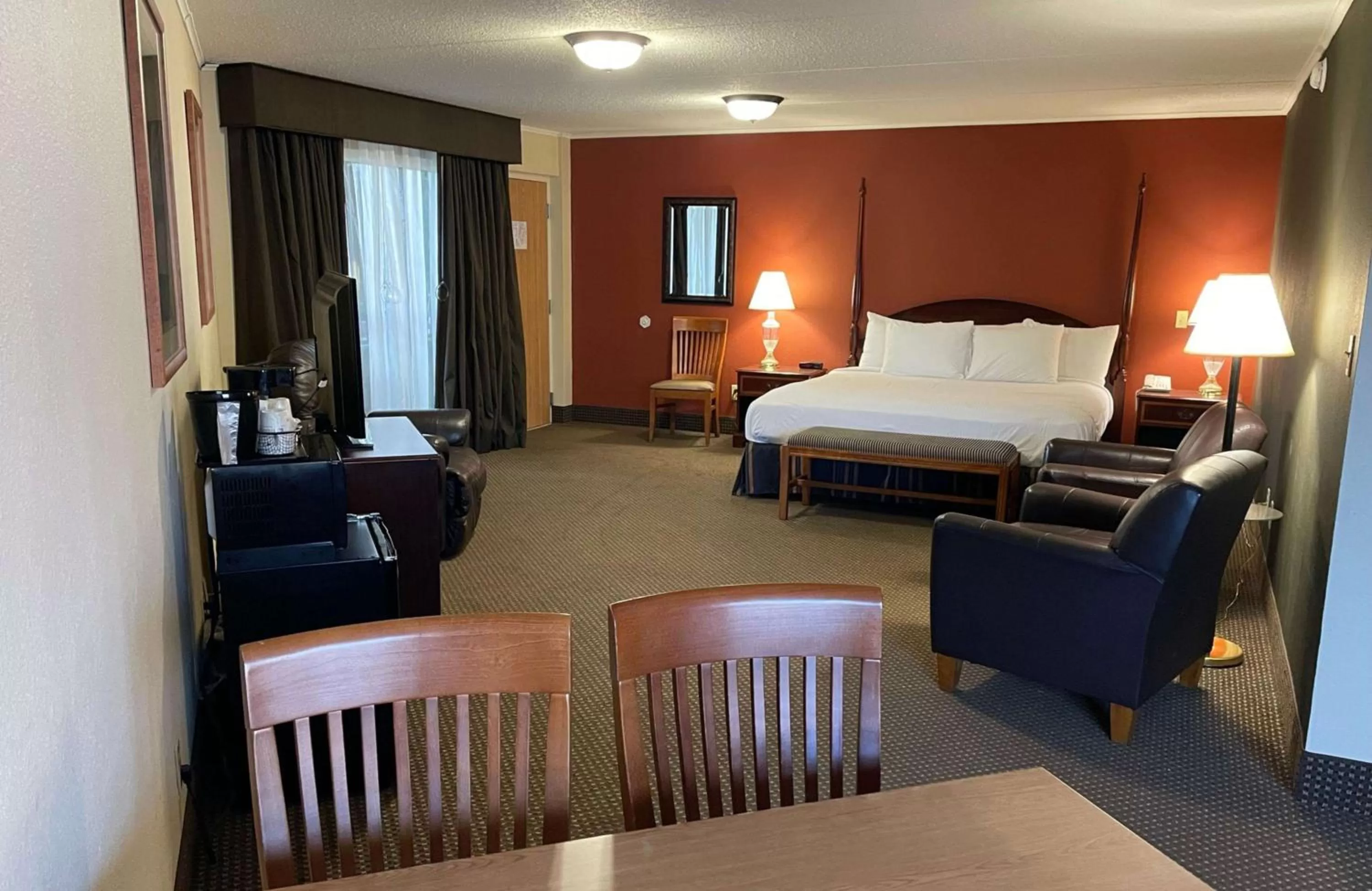 Bedroom, Bed in Best Western Starlite Village