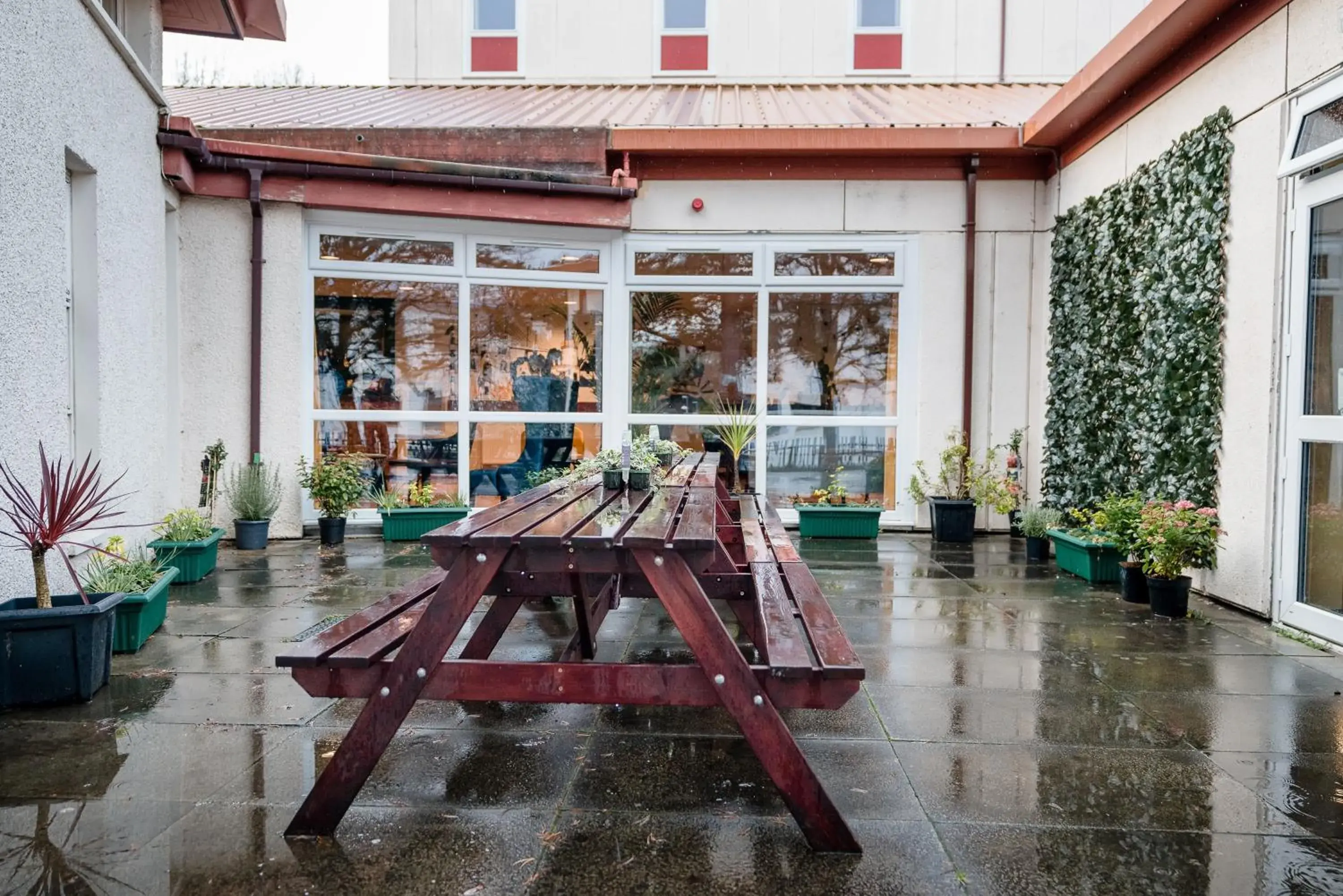 Patio in Inverness Youth Hostel