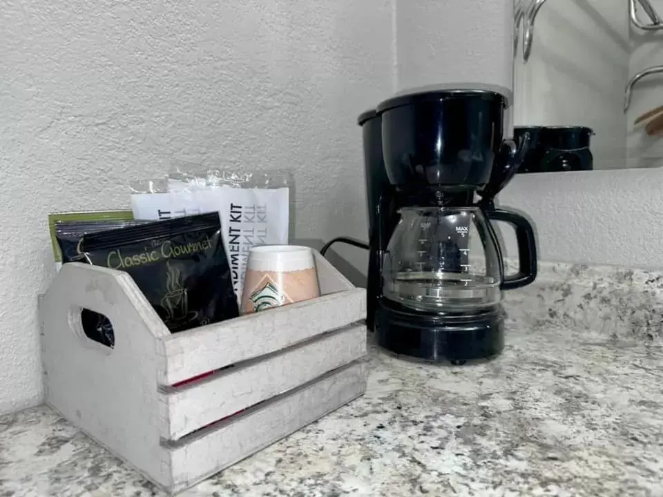 Coffee/tea facilities in Sundown Lodge