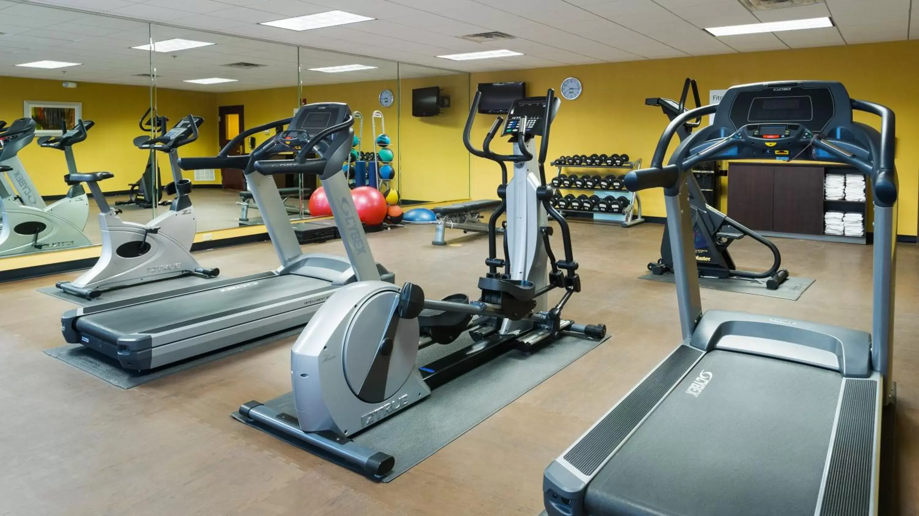 Fitness centre/facilities in Holiday Inn Express & Suites Midland Loop 250 by IHG Fitness centre/facilities in Holiday Inn Express & Suites Midland Loop 250 by IHG