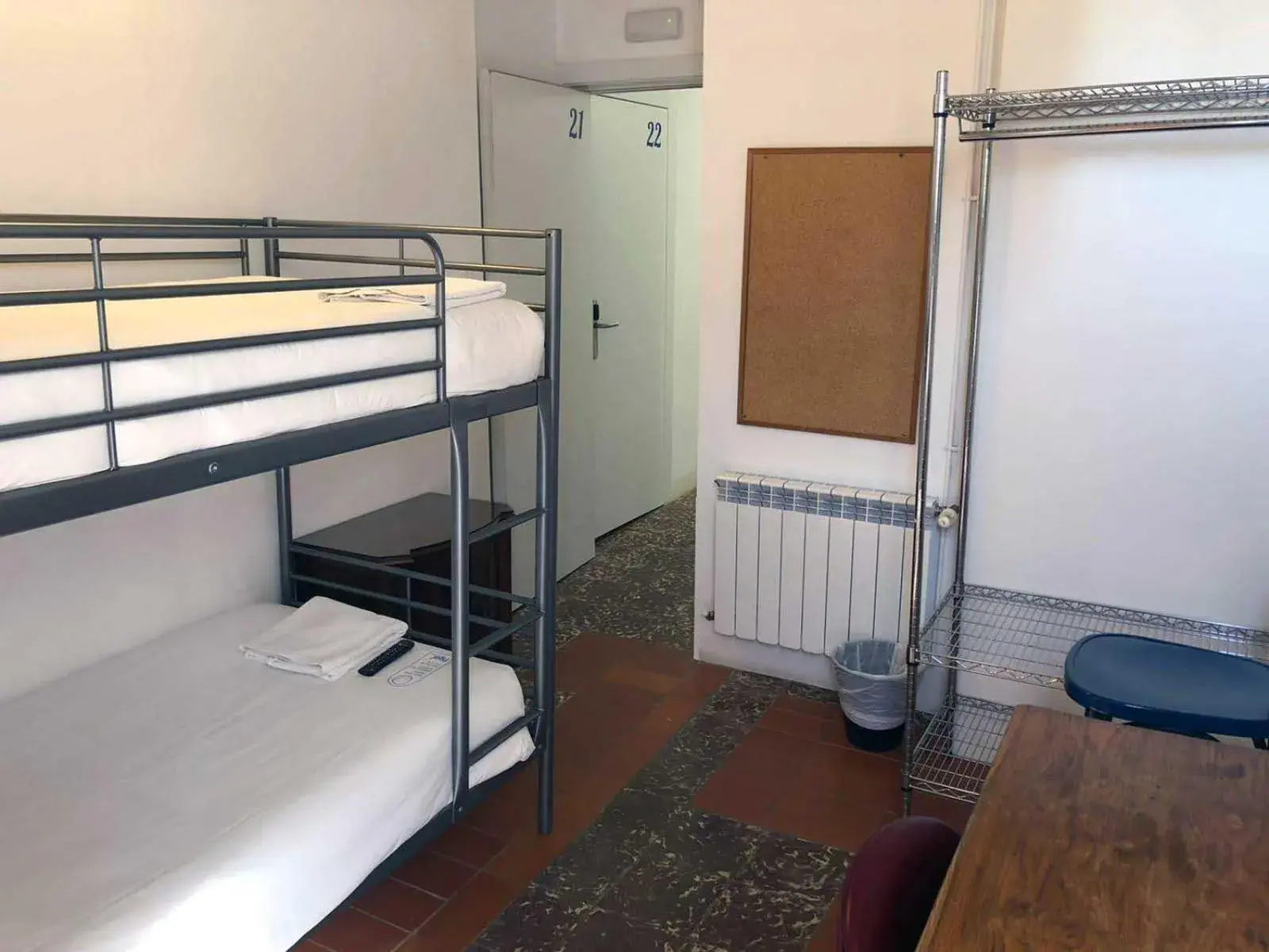 Photo of the whole room, Bunk Bed in Hotel Pigal