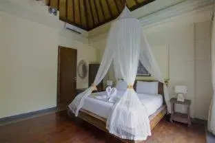 Bed in Ladera Villa Ubud