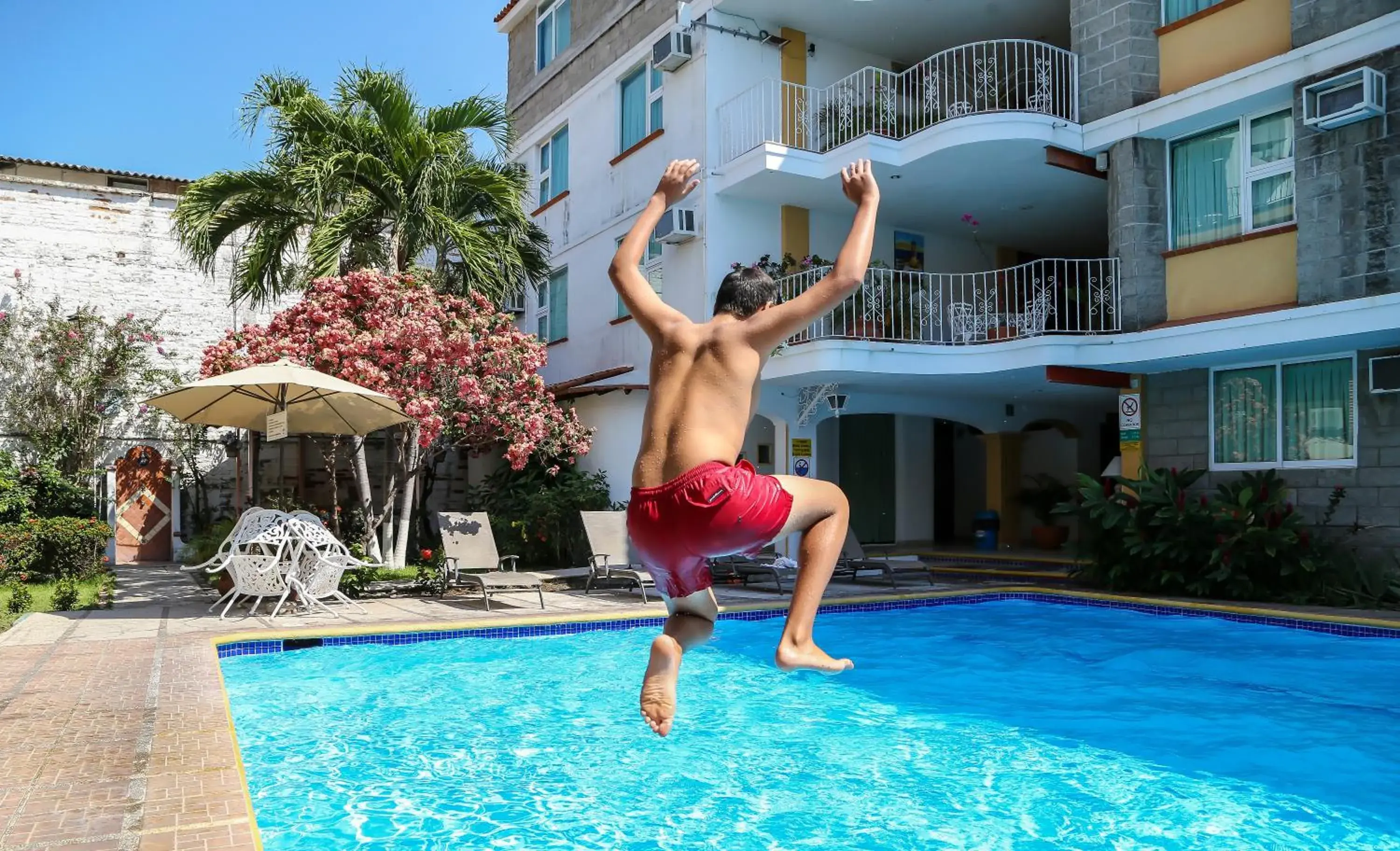Swimming Pool in Vallartasol Hotel