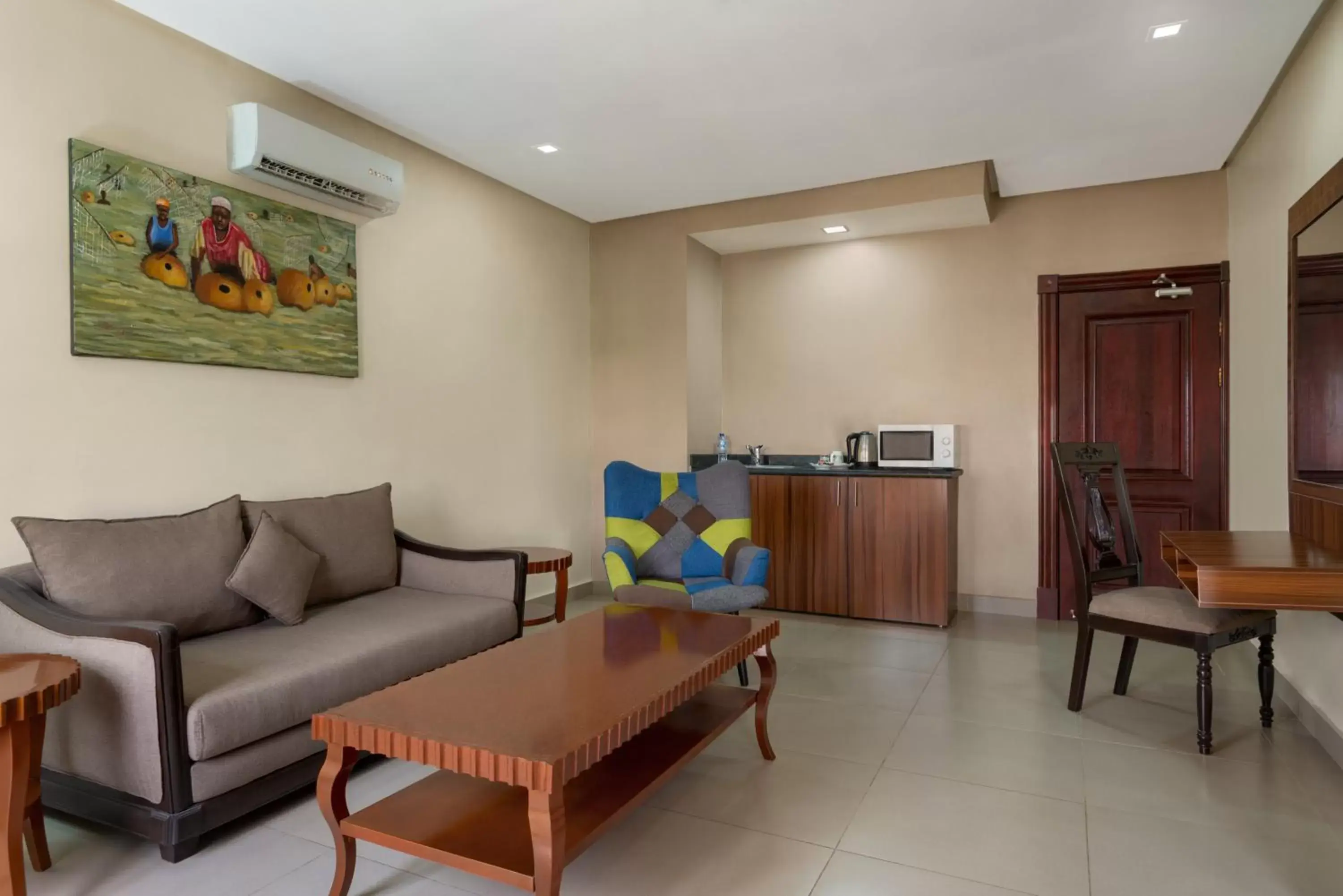 Living room, Seating Area in Hawthorn Suites by Wyndham Abuja