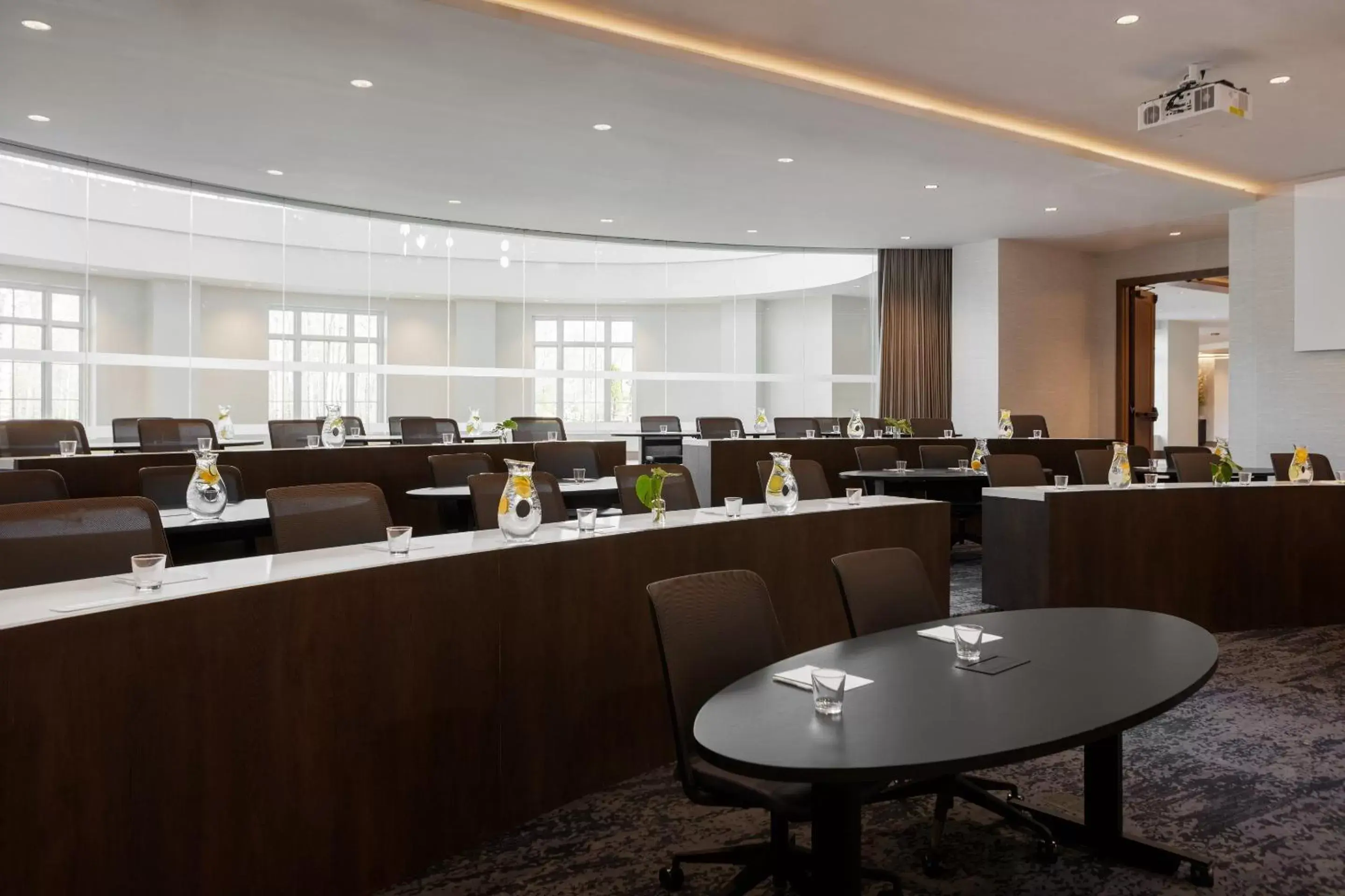 Meeting/conference room in Kimpton - The Forum Hotel, an IHG Hotel