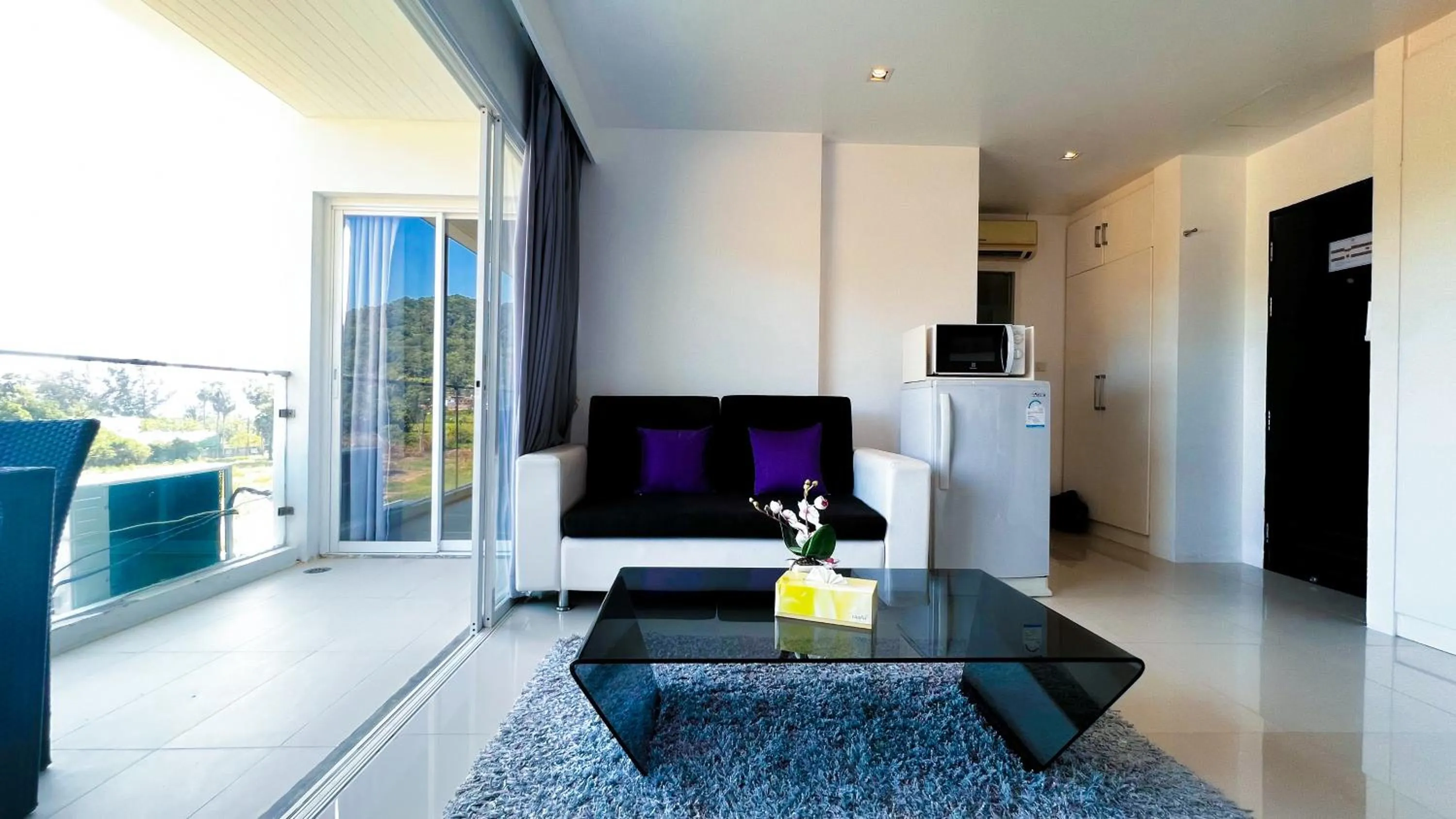 Living room in Grand Sunset Hotel Phuket