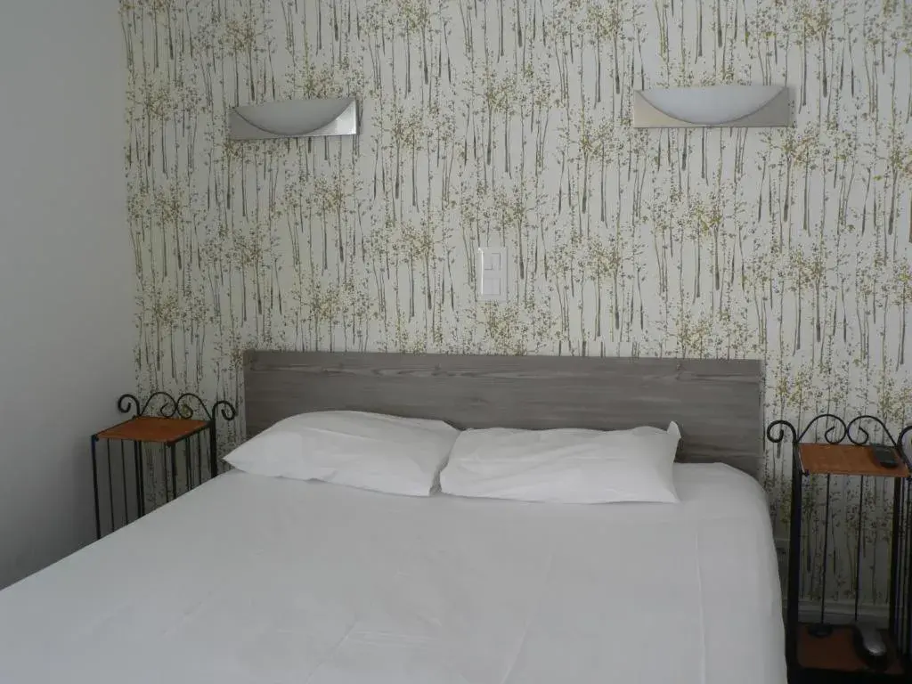 Twin Room in Hôtel Les Alizés