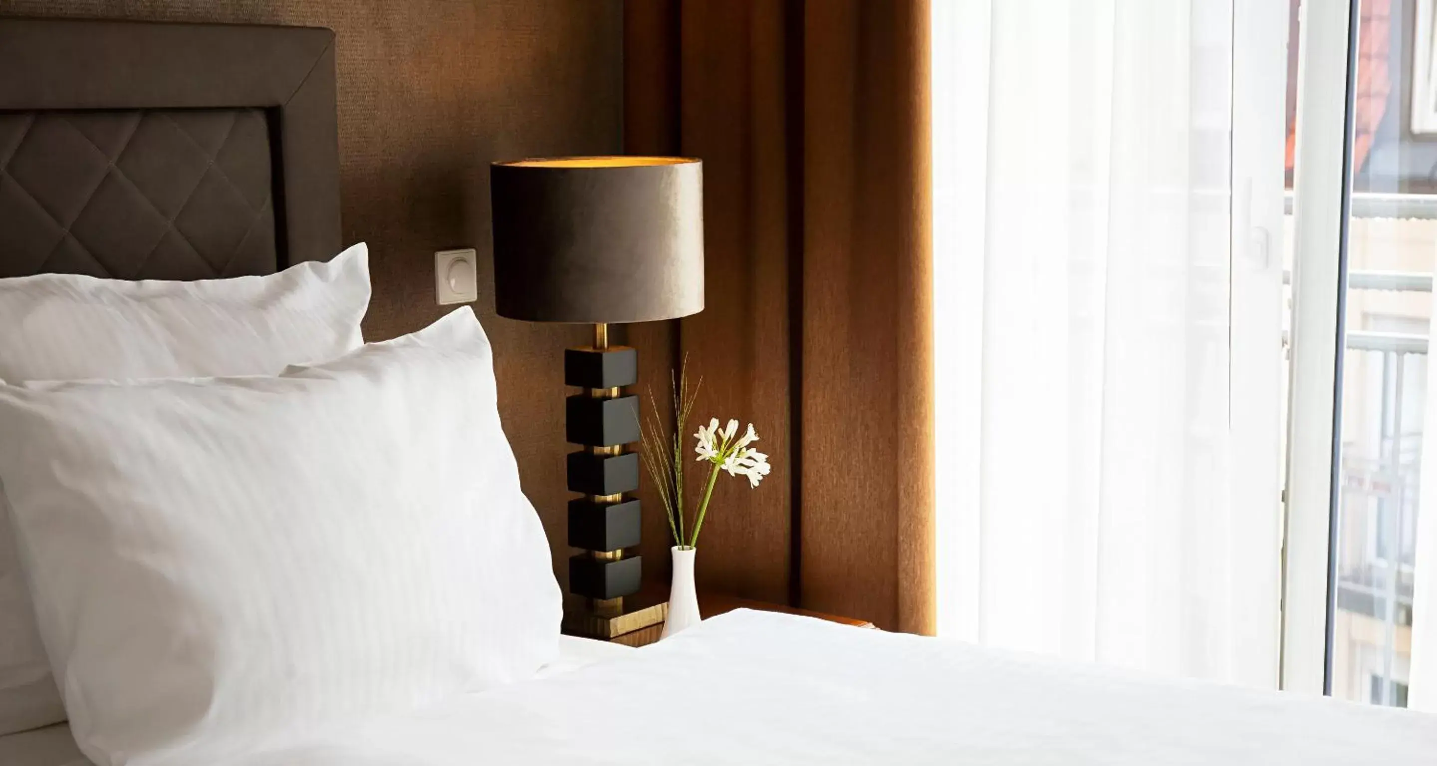 Bed in Victor's Residenz-Hotel Leipzig Bed in Victor's Residenz-Hotel Leipzig