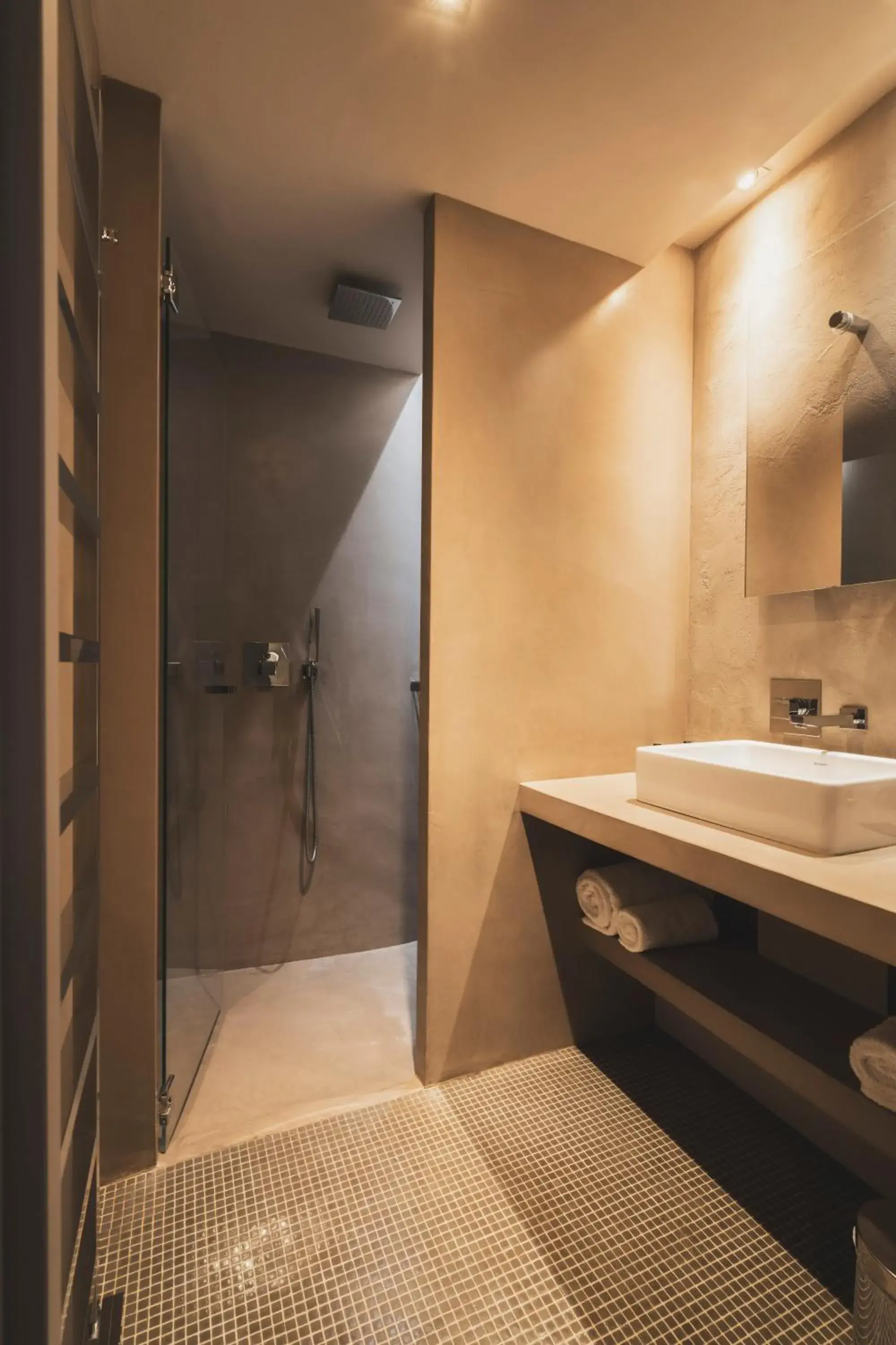 Bathroom in Les Lodges Sainte-Victoire Hotel & Spa