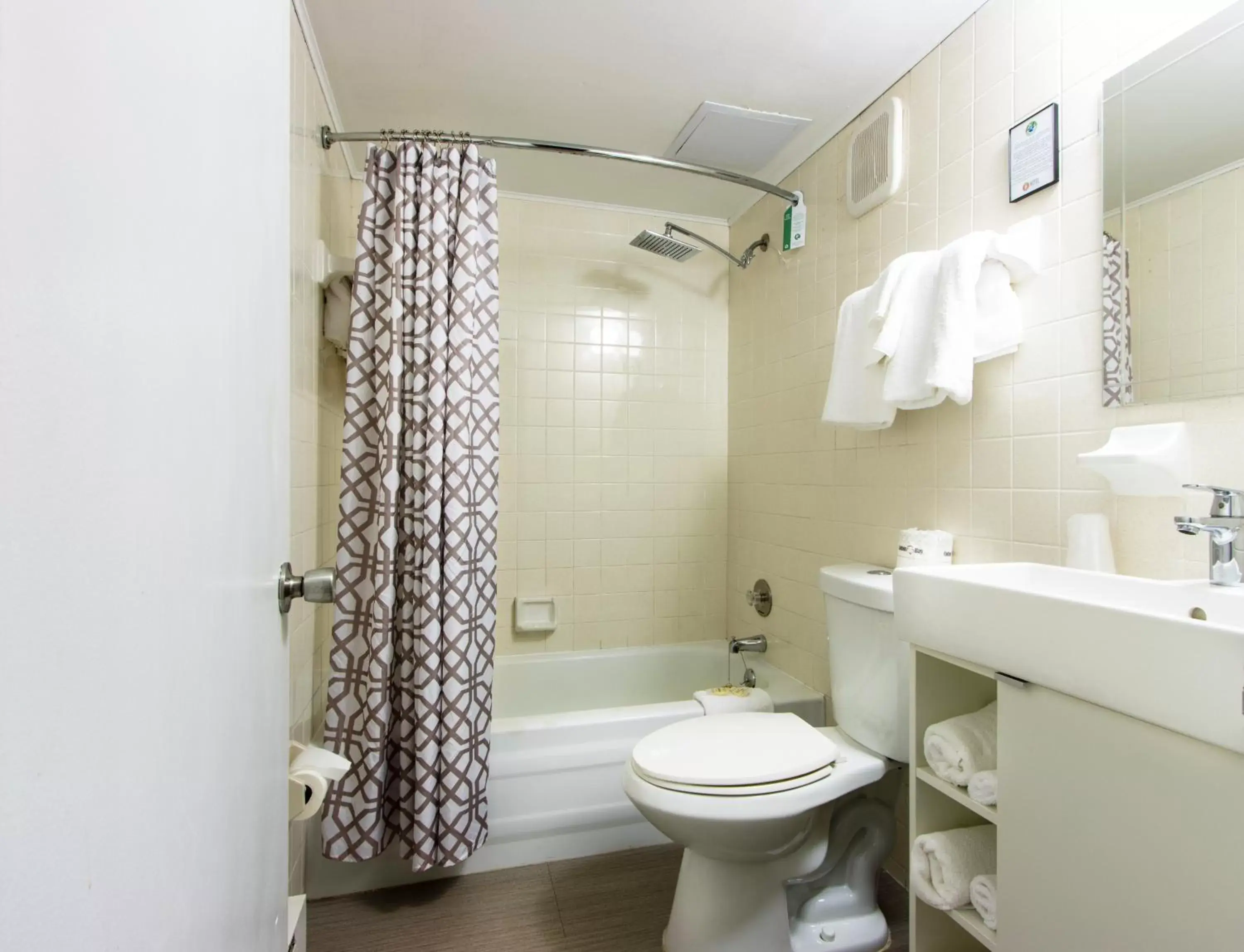 Bathroom in Hotel Royal Oak