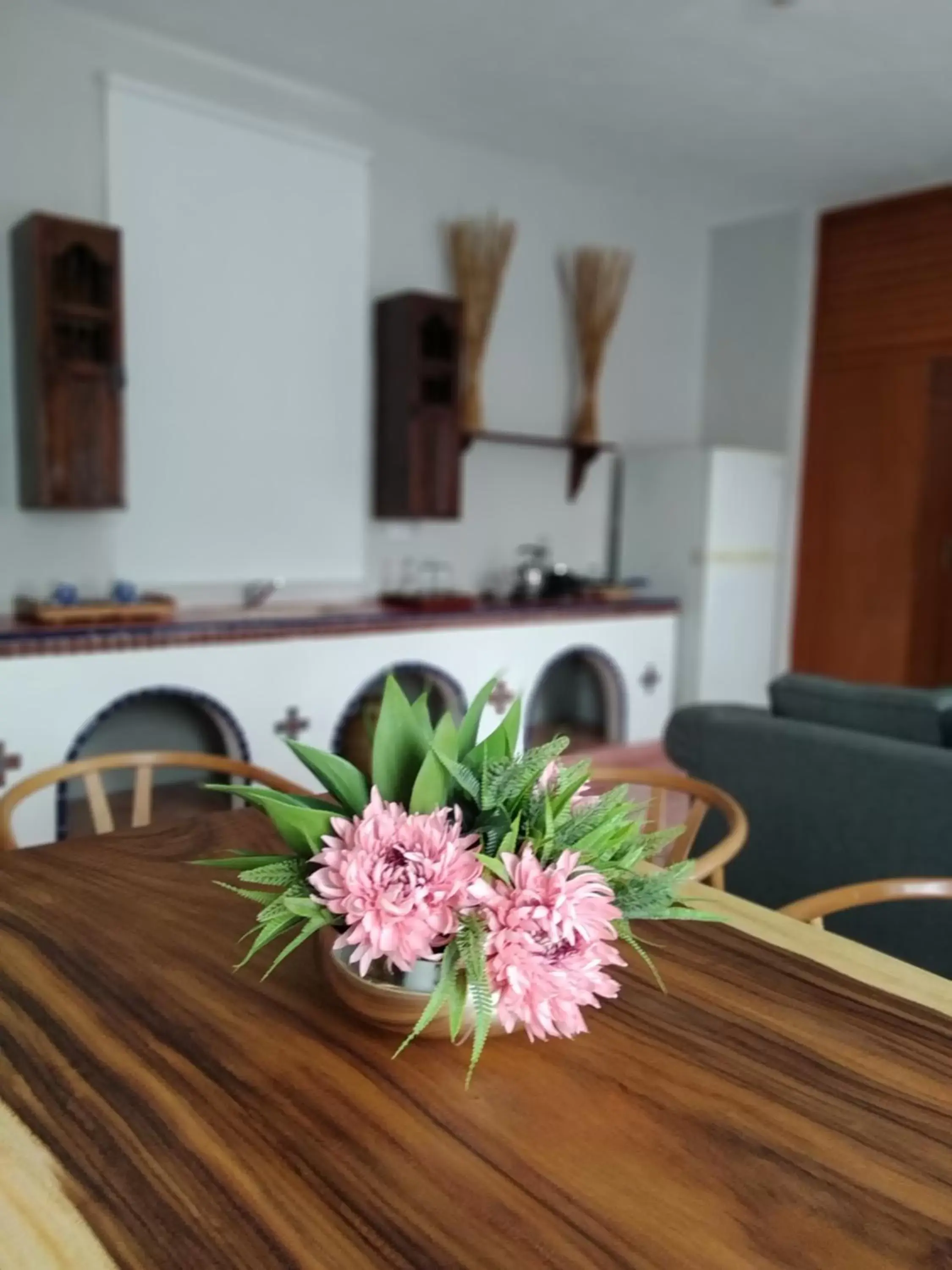 Dining area, Kitchen/Kitchenette in Hotel Marionetas