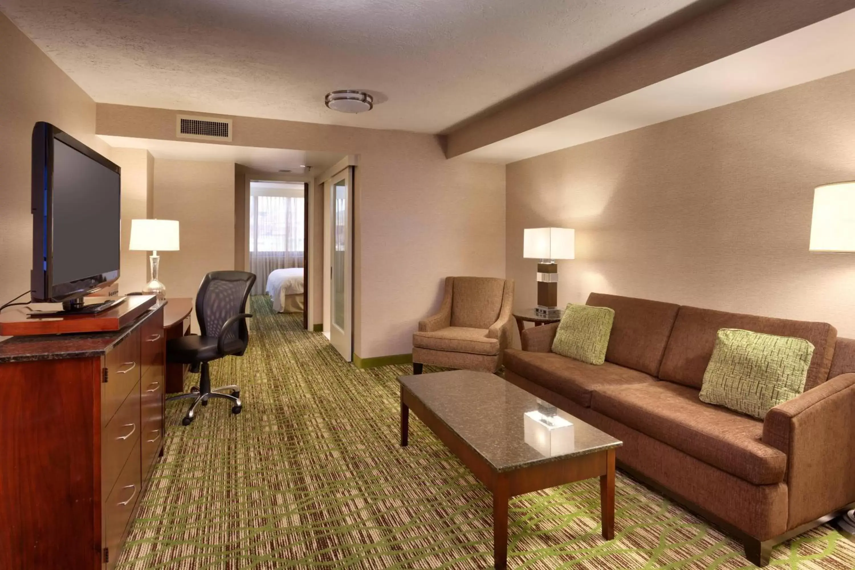 Bedroom, Seating Area in Salt Lake City Marriott University Park