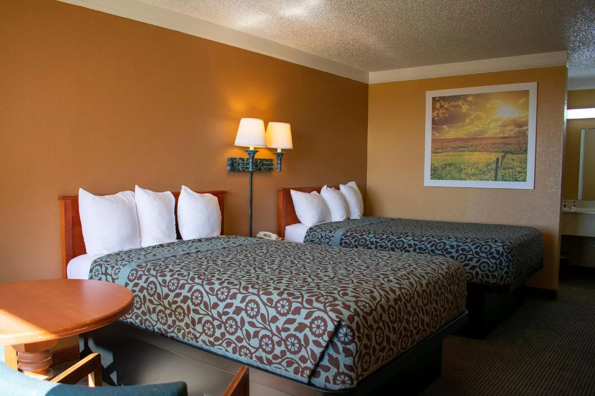 Days Inn by Wyndham Hillsboro TX