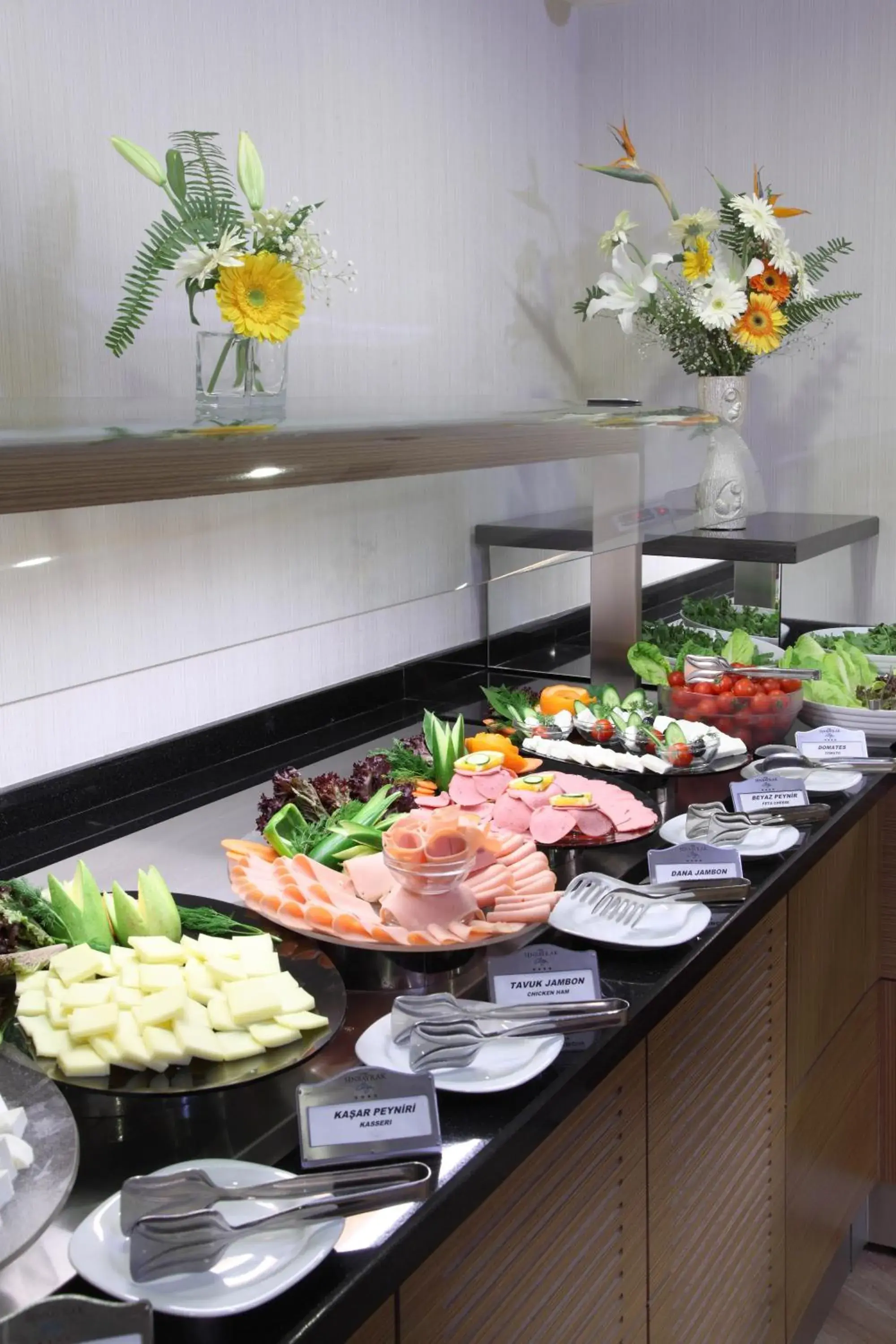 Food and drinks, Food in Hotel Senbayrak City