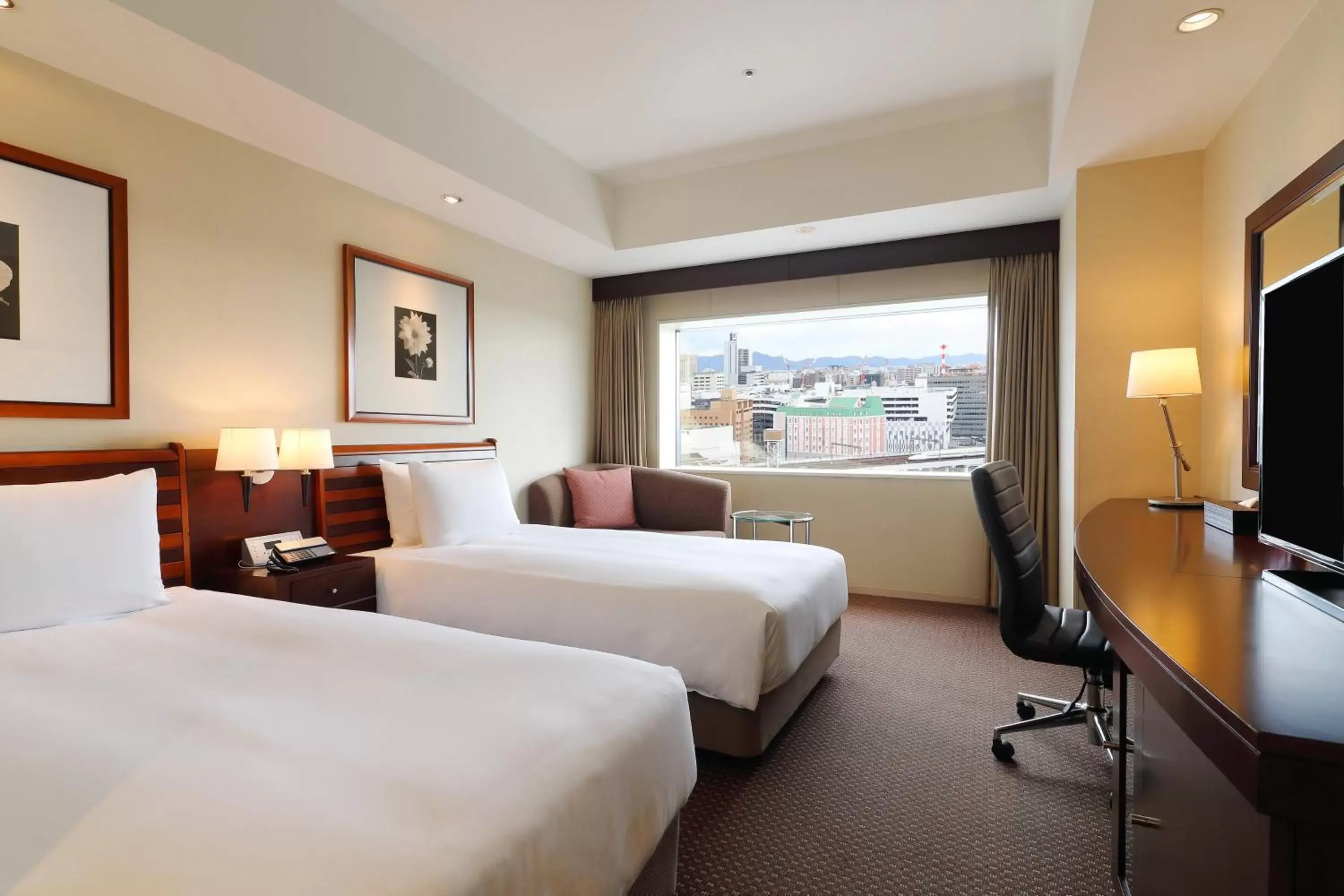Photo of the whole room, Bed in ANA Crowne Plaza Okayama, an IHG Hotel