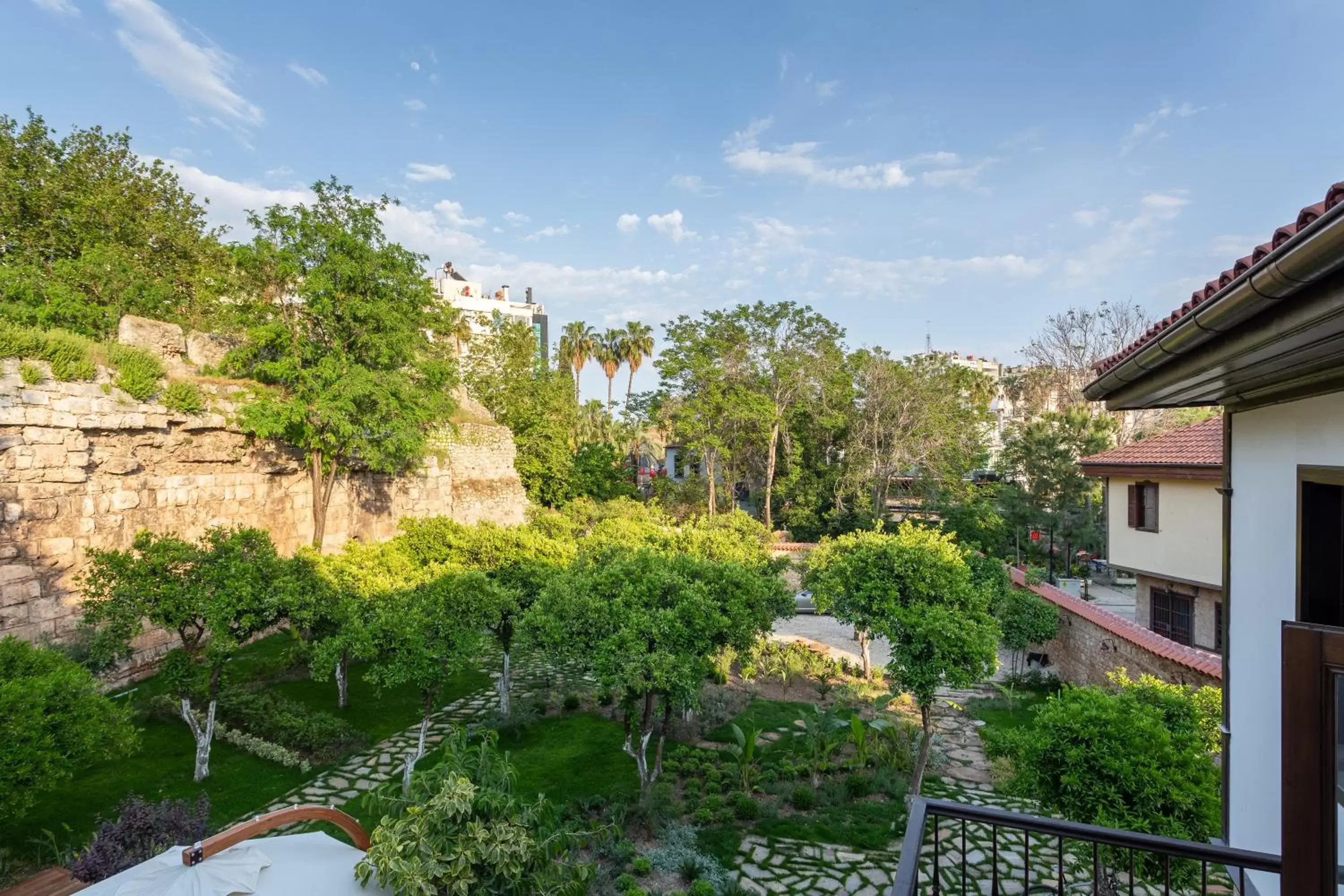 Garden view in Casa Sur Antalya