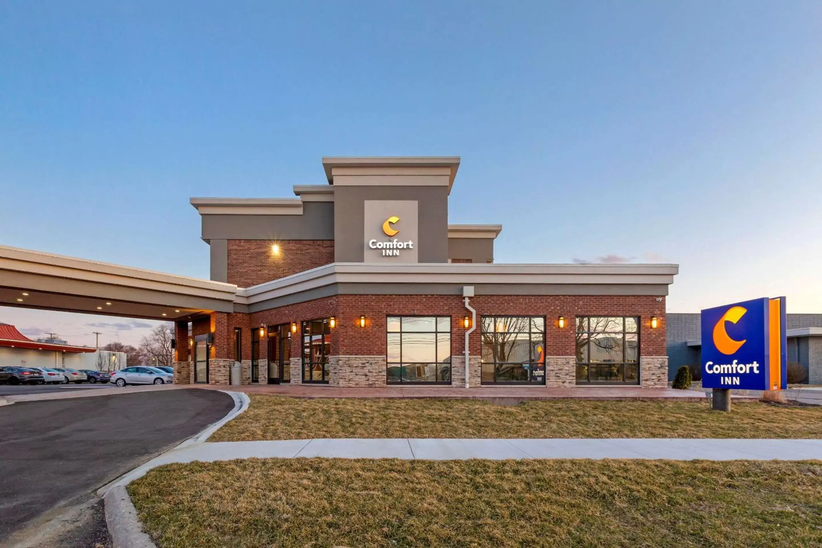 Property Building in Comfort Inn Detroit - Troy